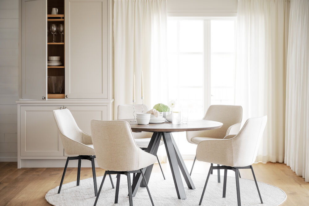 Rowico Home Carradale Esstisch V-Bein Braun/Schwarz Ø150