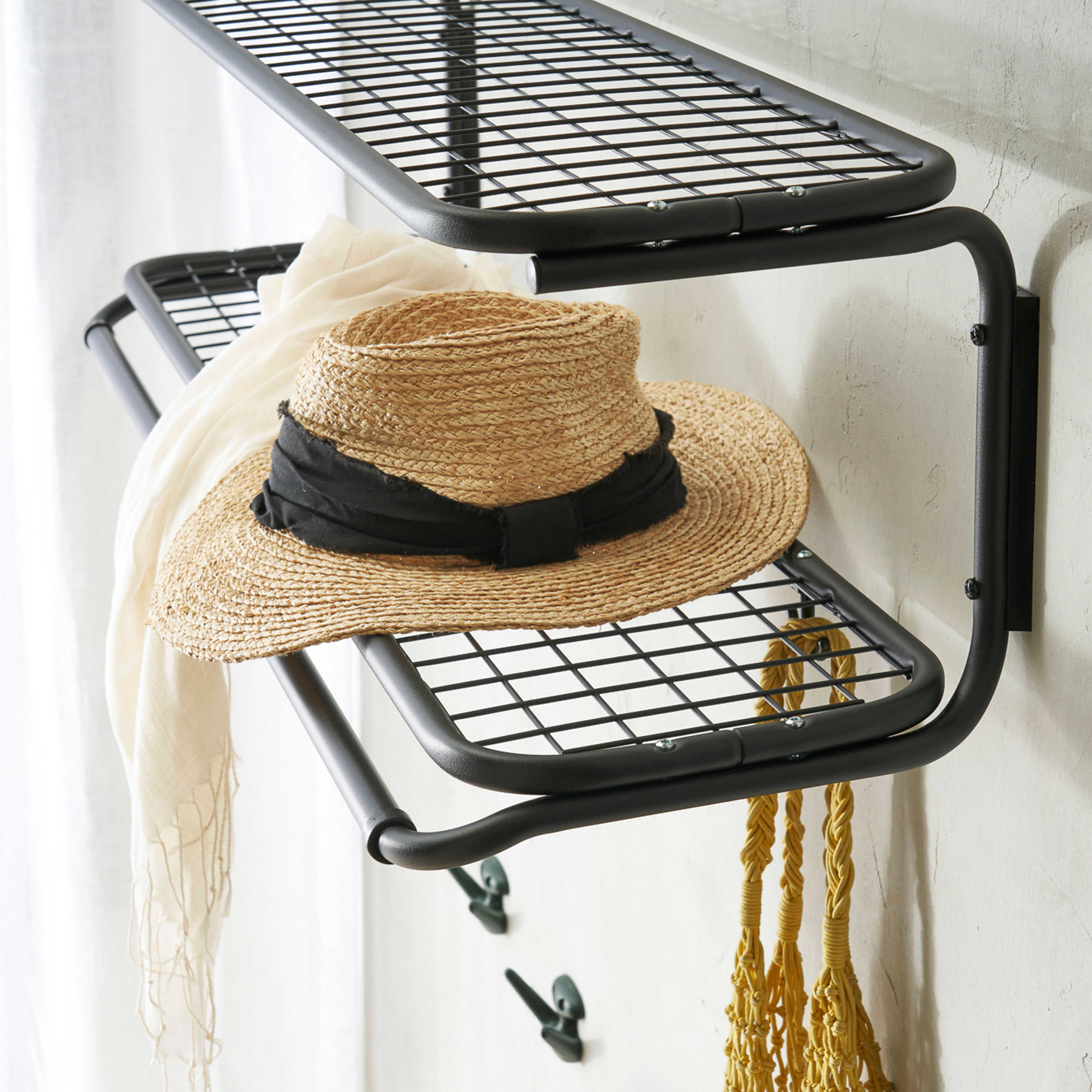 Essem Design Classic Hutablage Schwarz 80cm