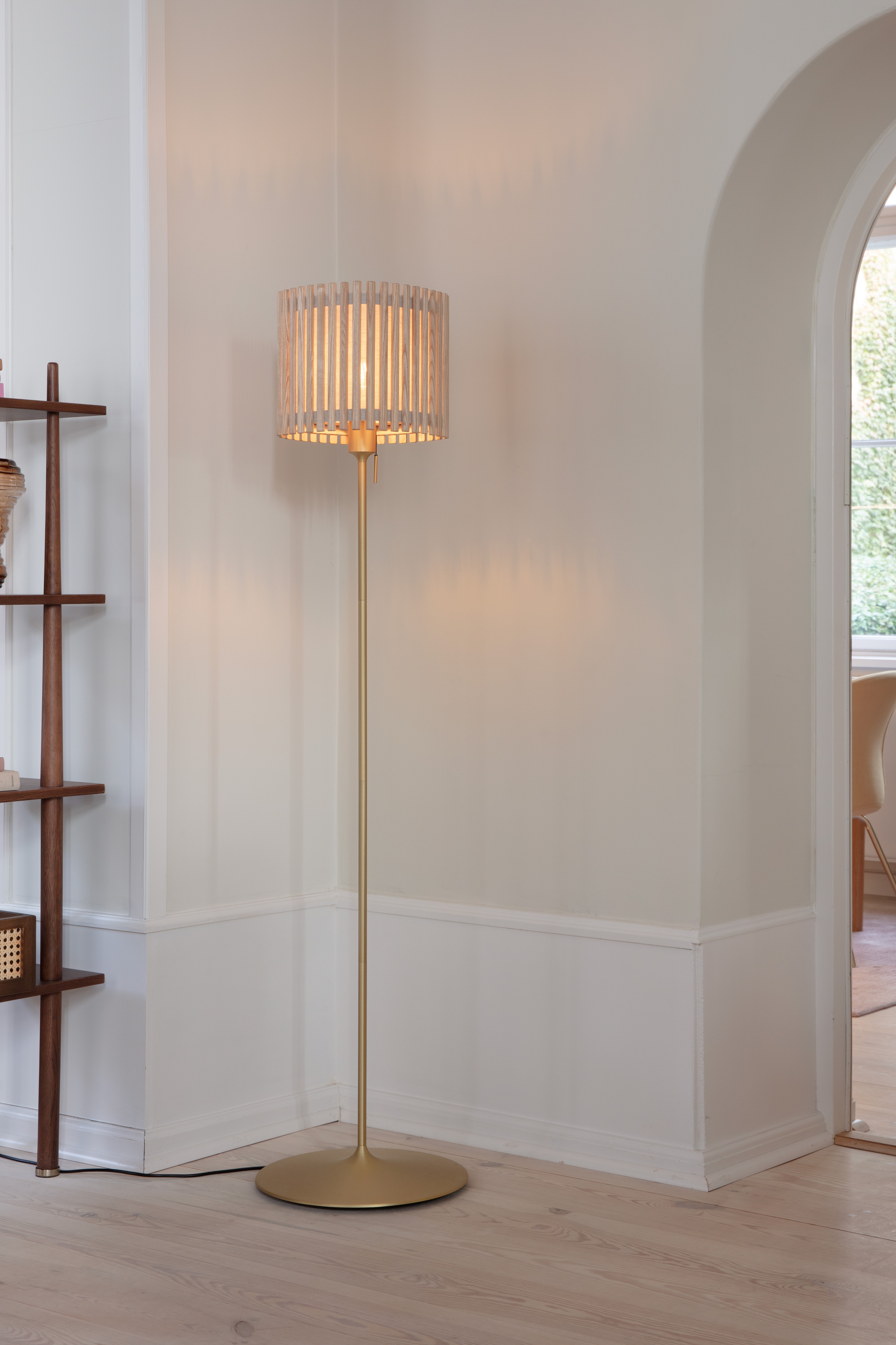 Umage Komorebi Lampunvarjostin Circle Oak Medium