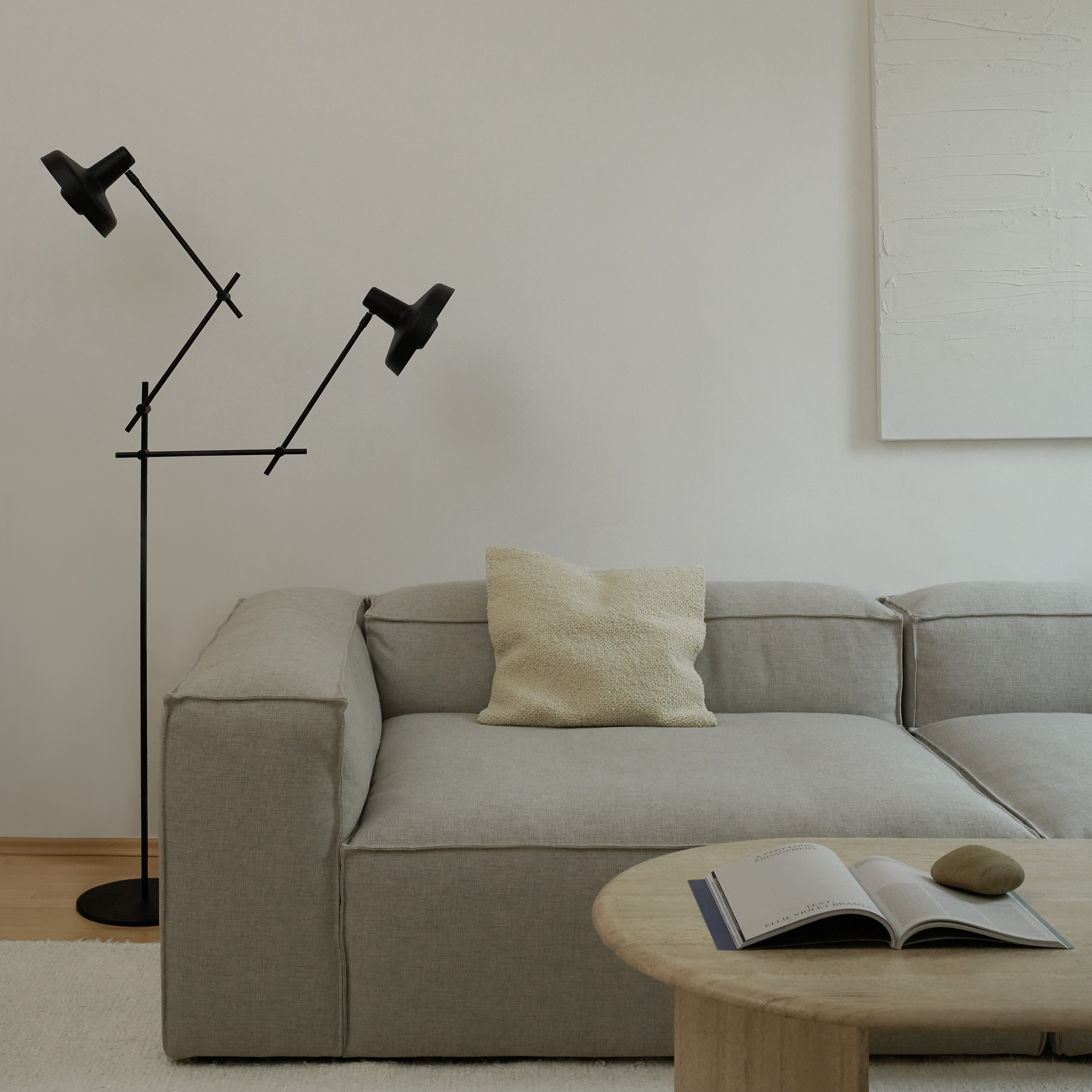 Grupa Arigato Golvlampa Double Black