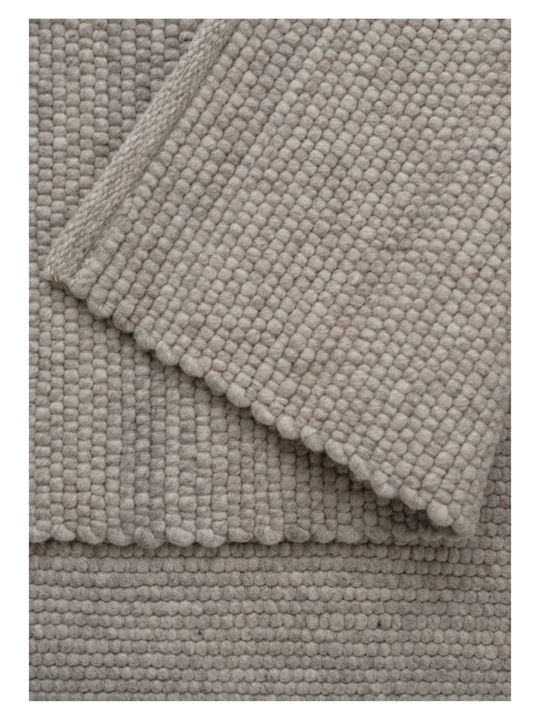 Linie Design Agner Villamatto Light Grey 300x400