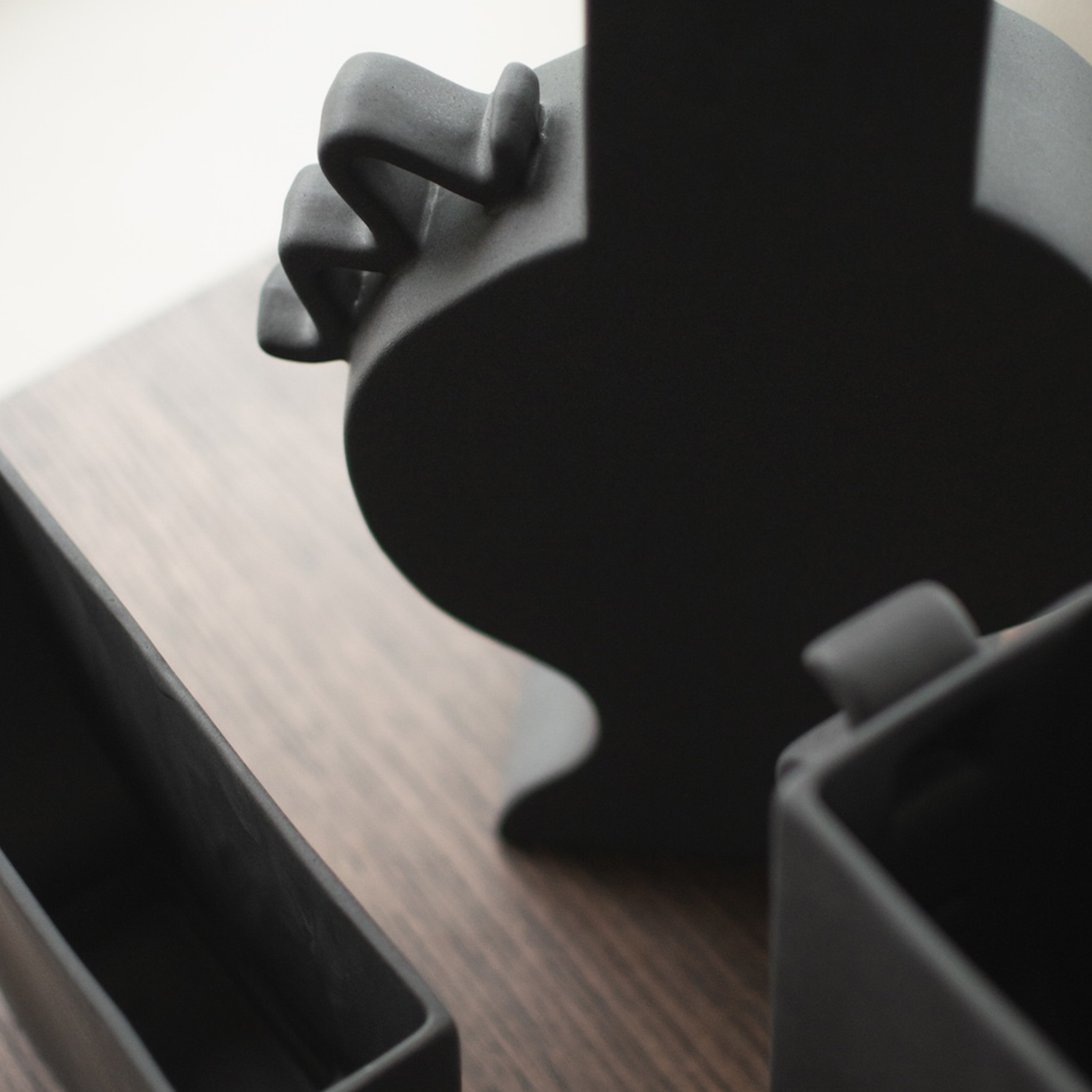 DBKD Flat Vase Black 33 cm