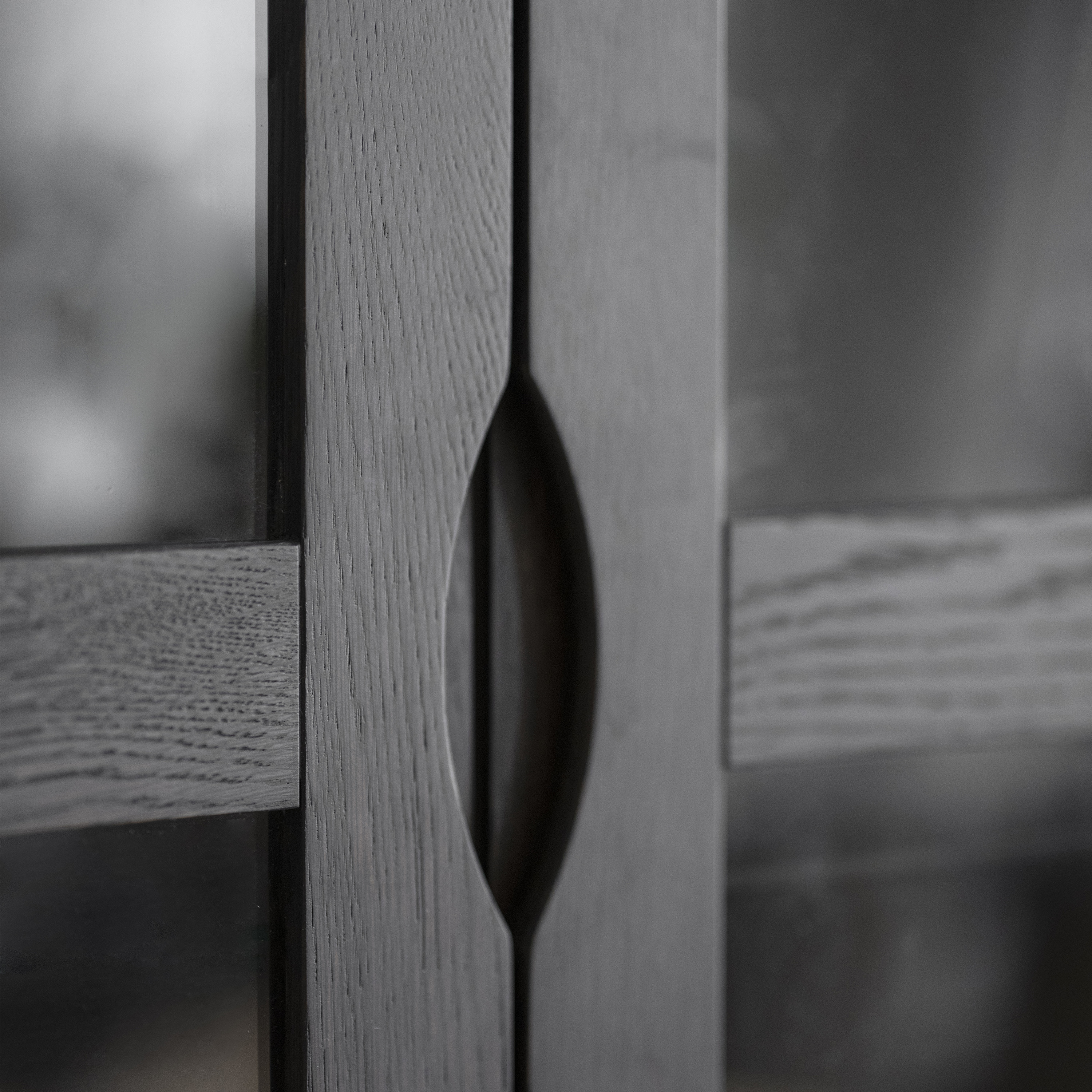 Rowico Home Filippa Vitrine Schrank Dunkelbraun 185cm