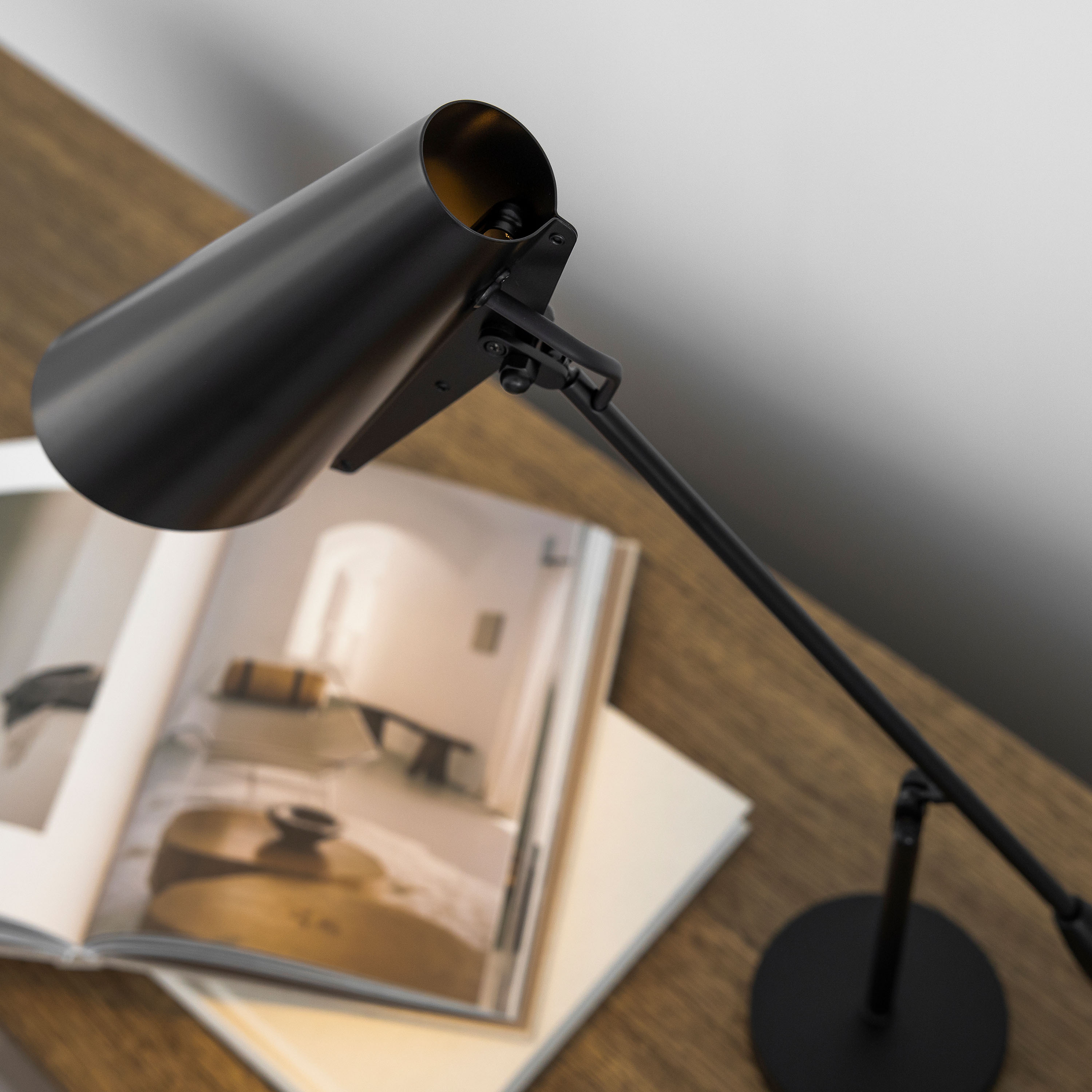 Northern Birdy Tischlampe Black/Black