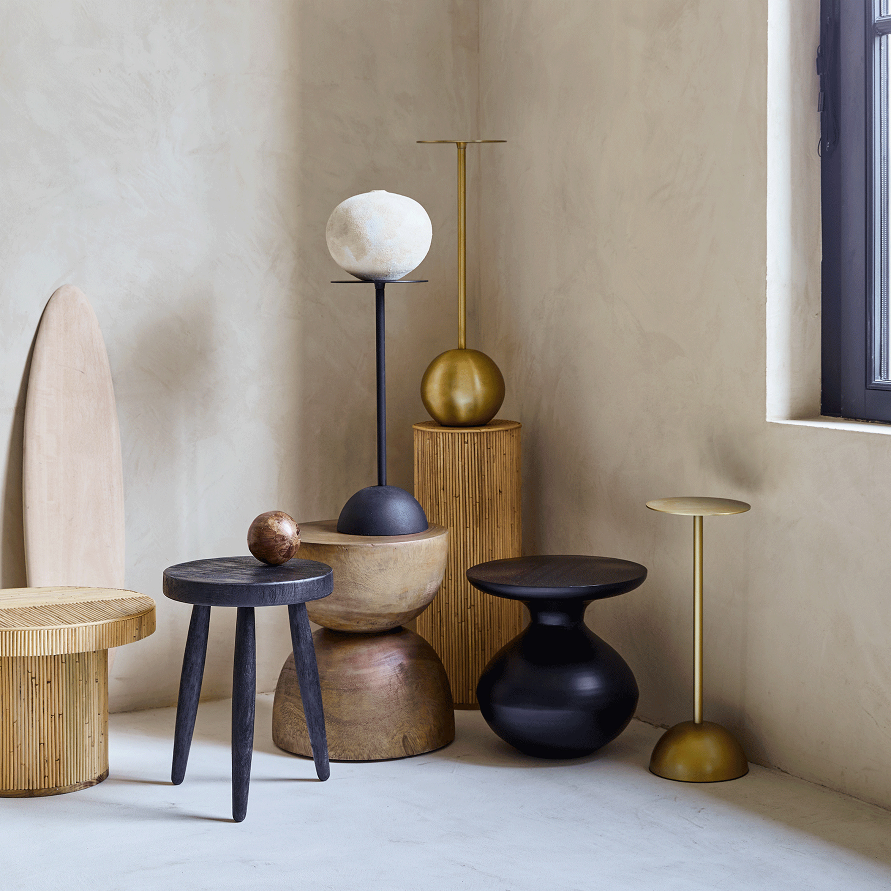 Urban Nature Culture Black Sivupöytä Matt black S