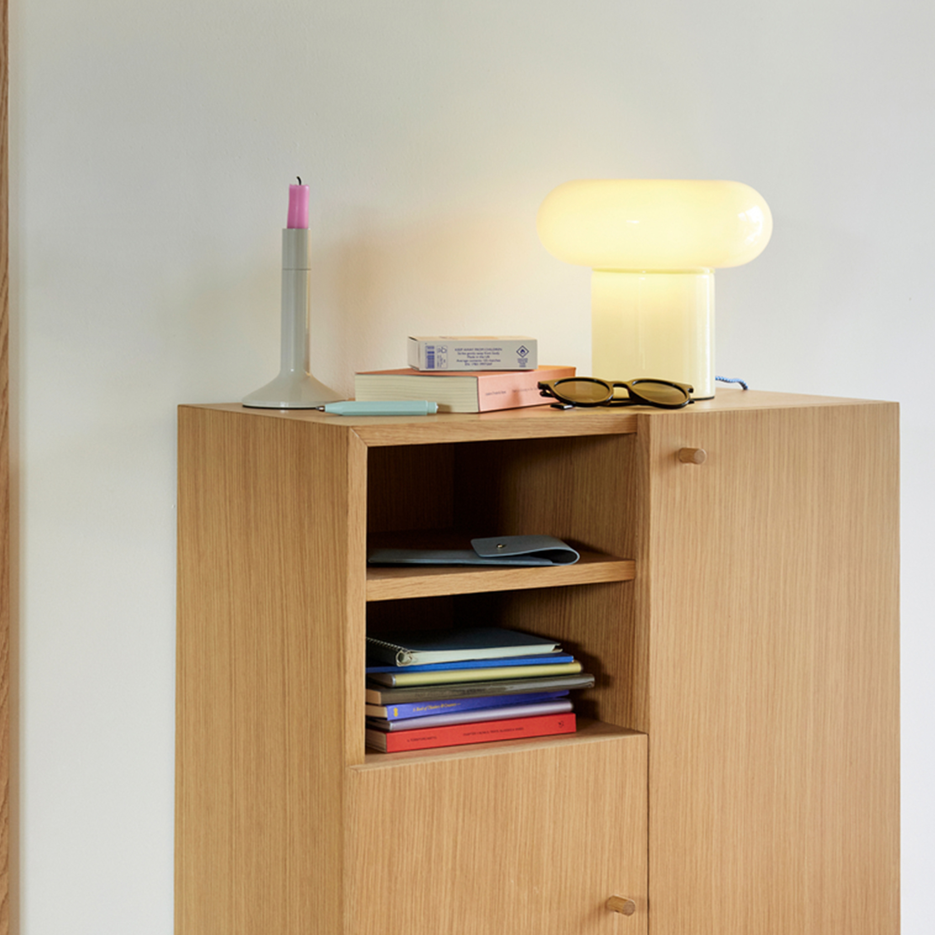 Hübsch Hues Bordslampa Light Green Ø23