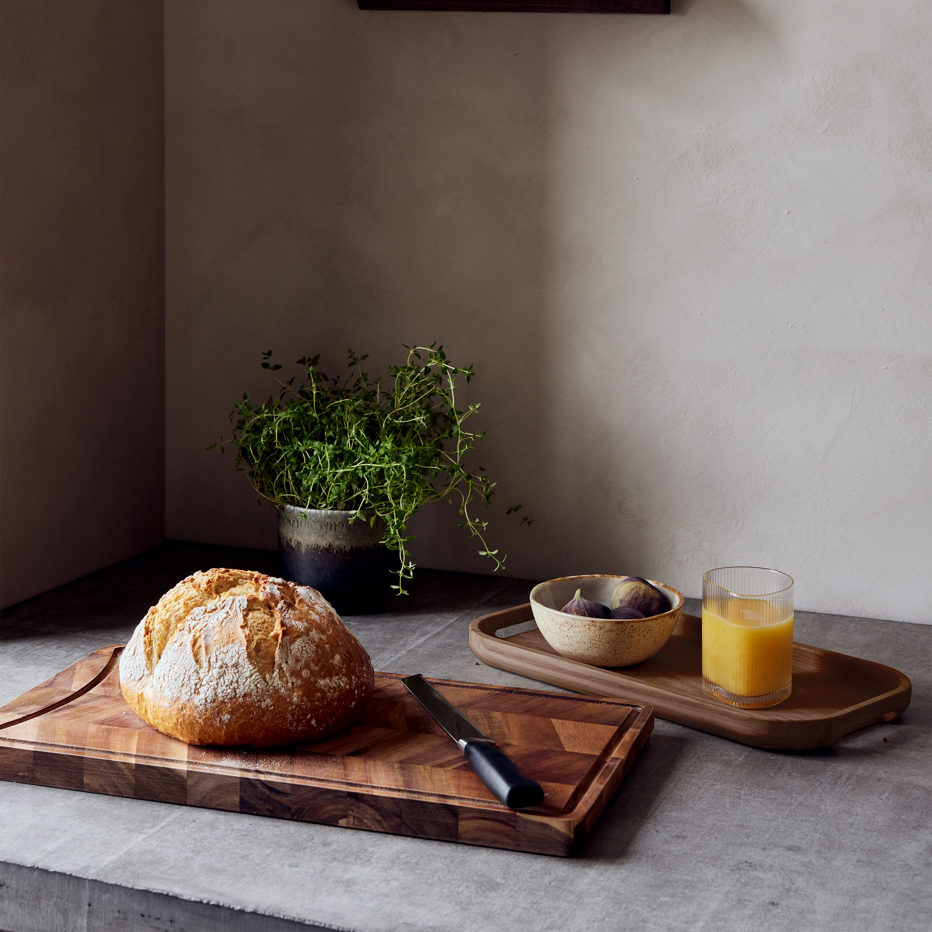 Andersen Furniture Flection serveringsbrett mørkbeiset ask stor