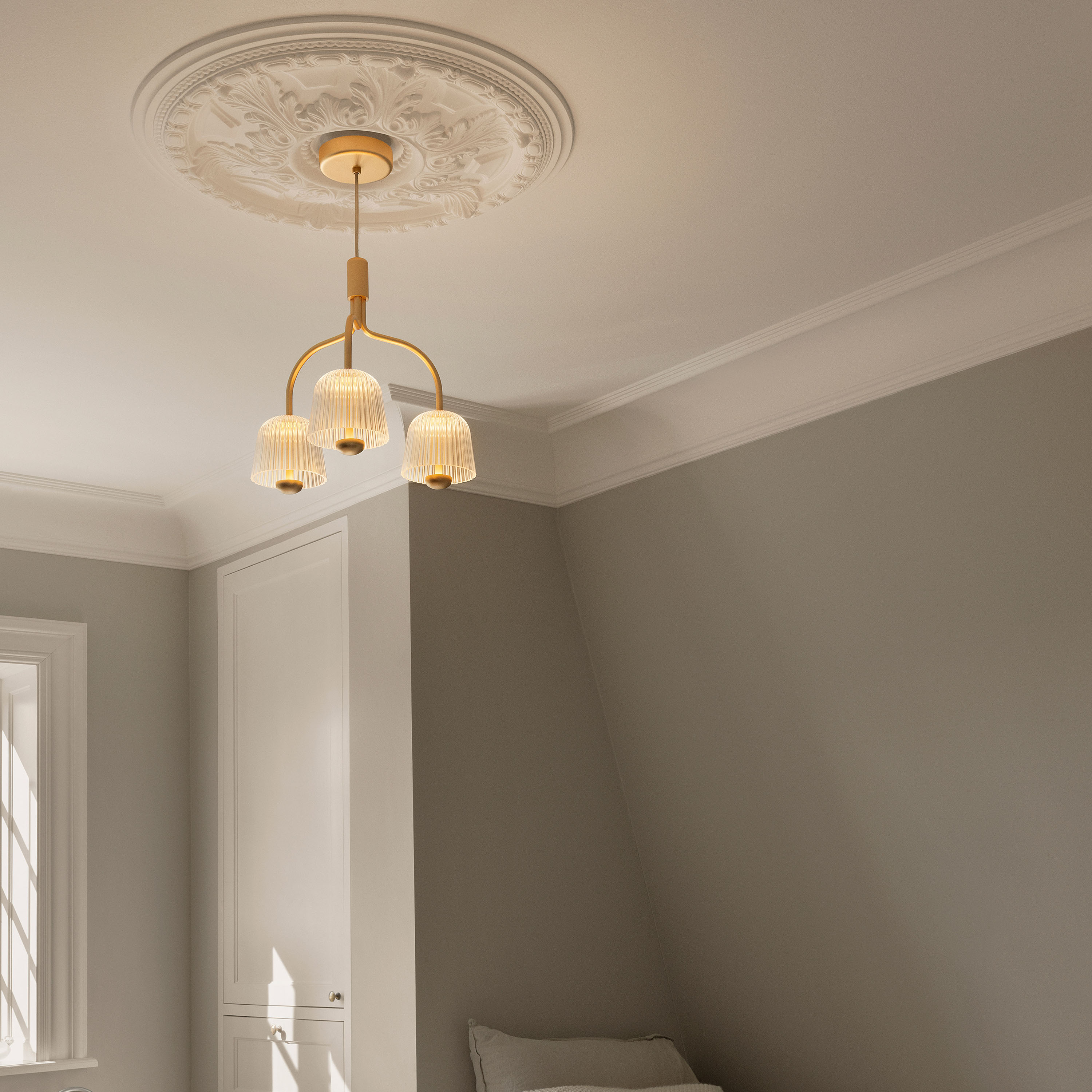 Nuura Asteea 3 Taklampa Satin Brass/Ripple Clear