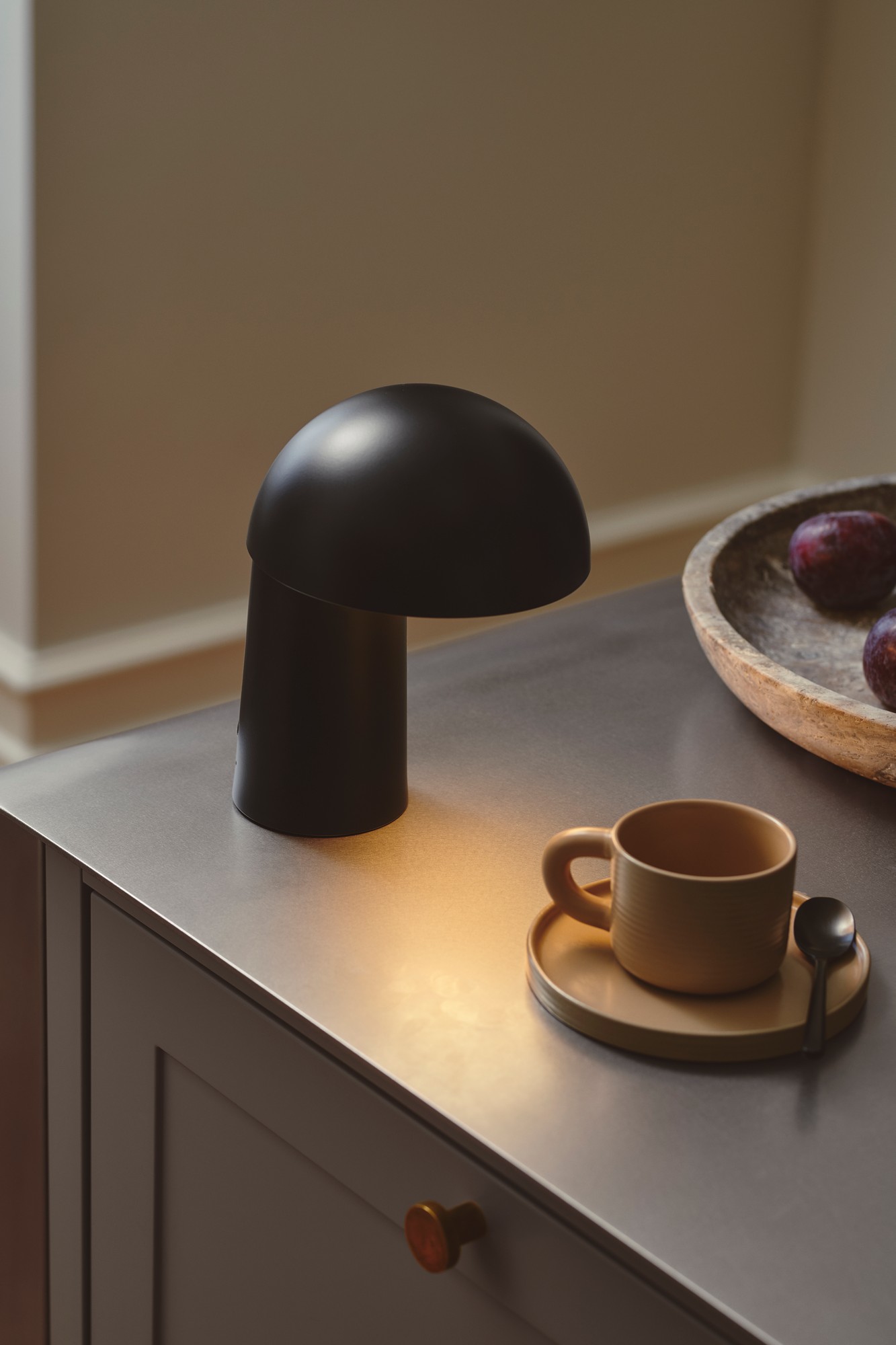 Design For The People Faye Portable Bordslampa Svart