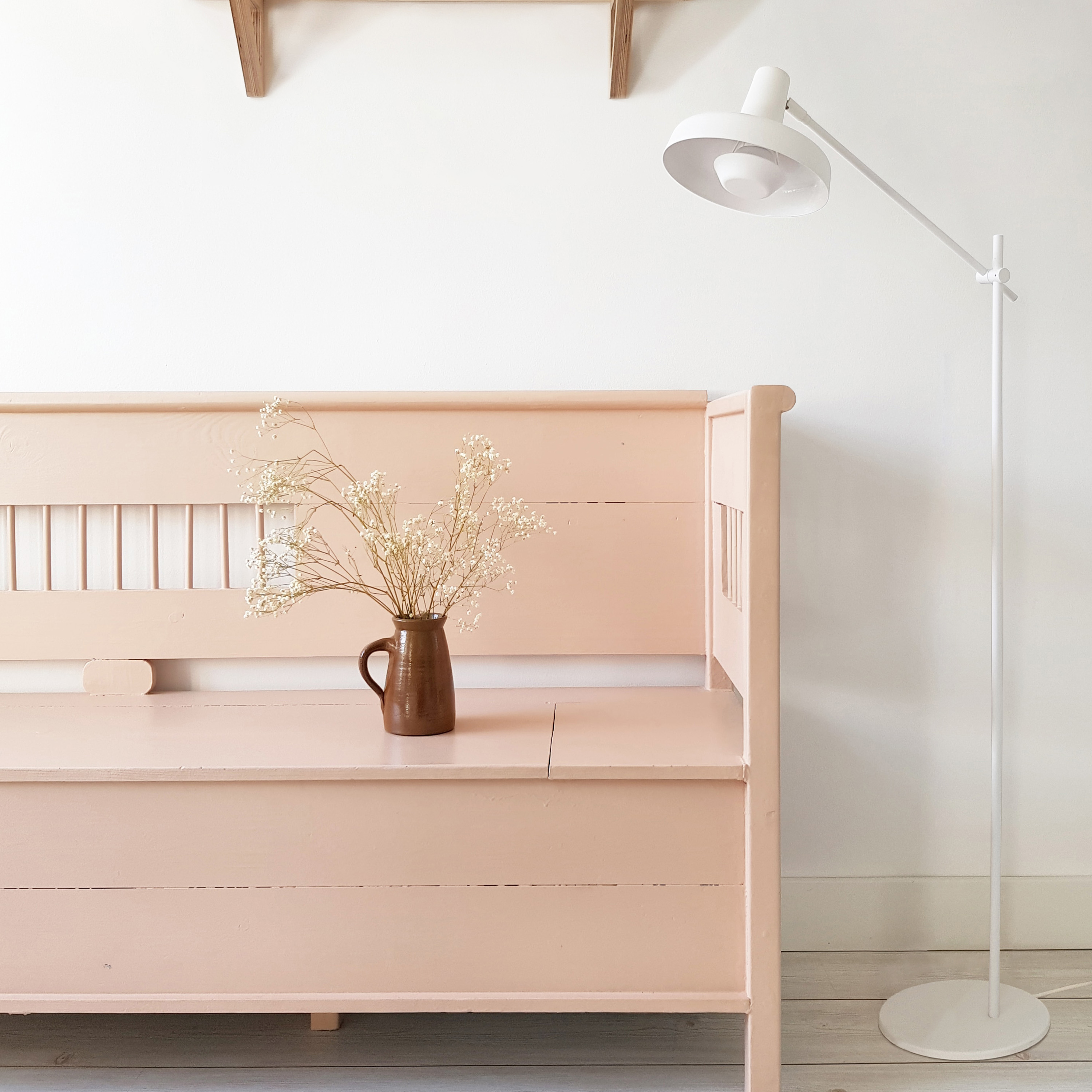 Grupa Arigato Stehleuchte Palace White