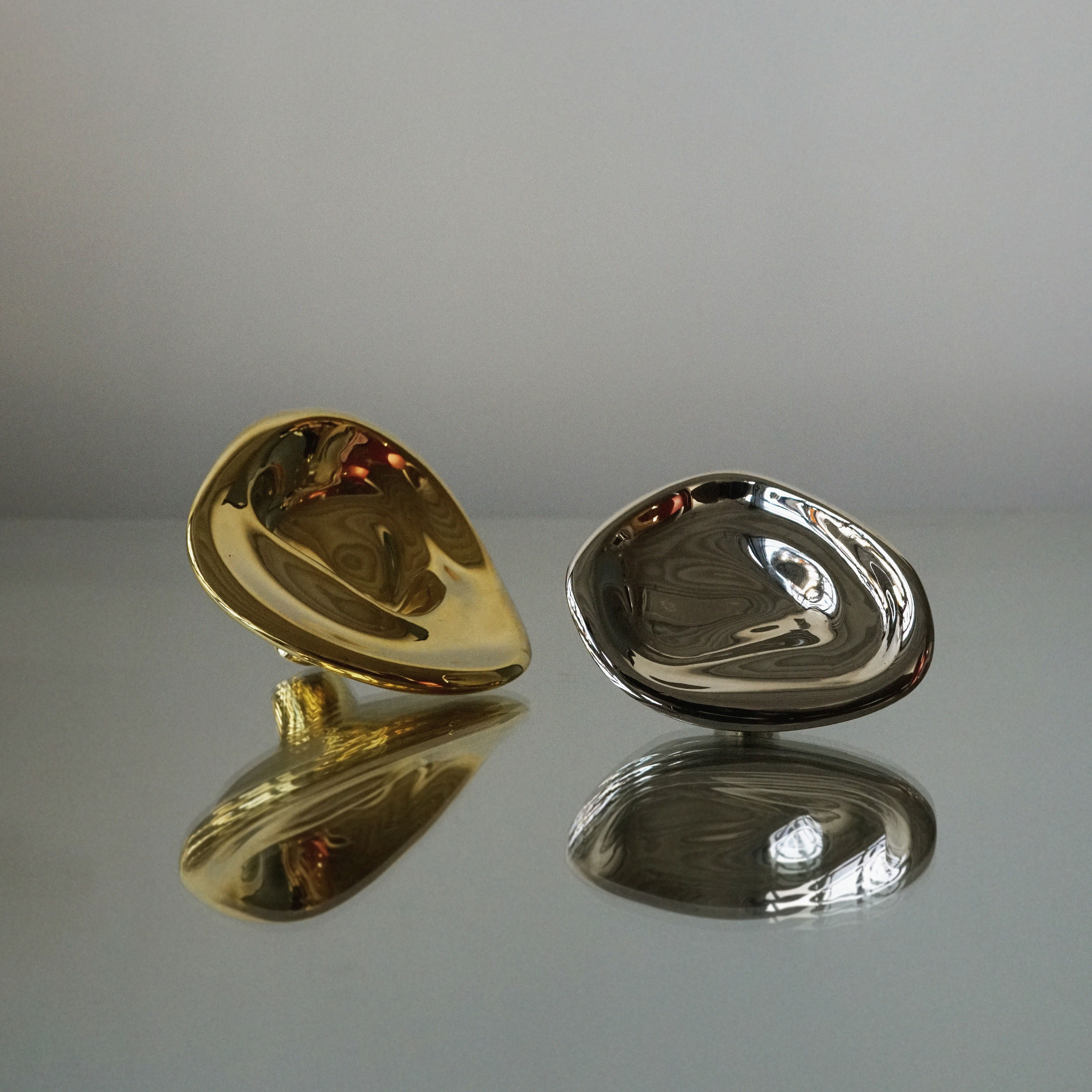 Hein Studio Ripple no. 02 Veggkrok Messing Large