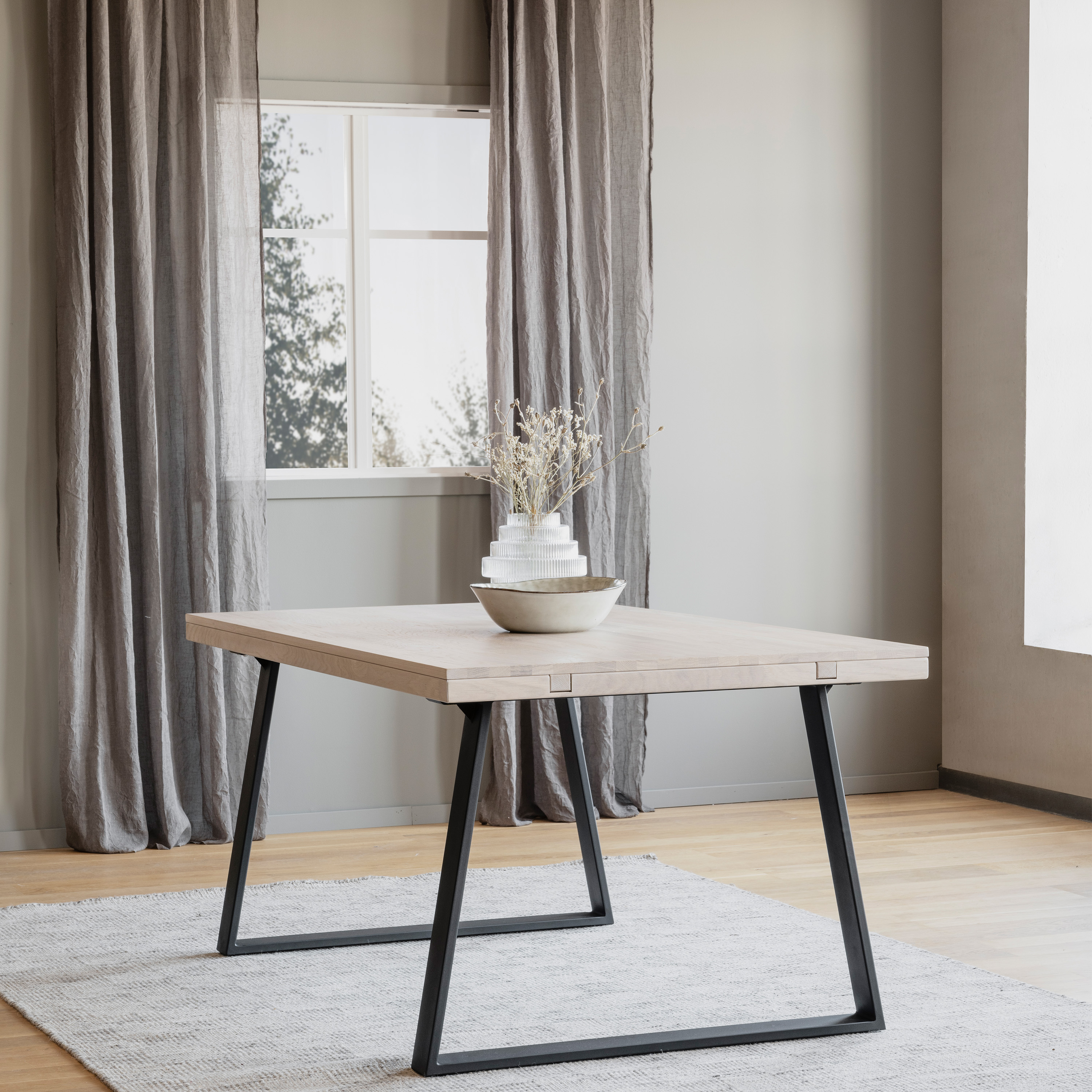 Rowico Home Brooklyn Esstisch U-Bein Weißpigmentierte Eiche 170cm