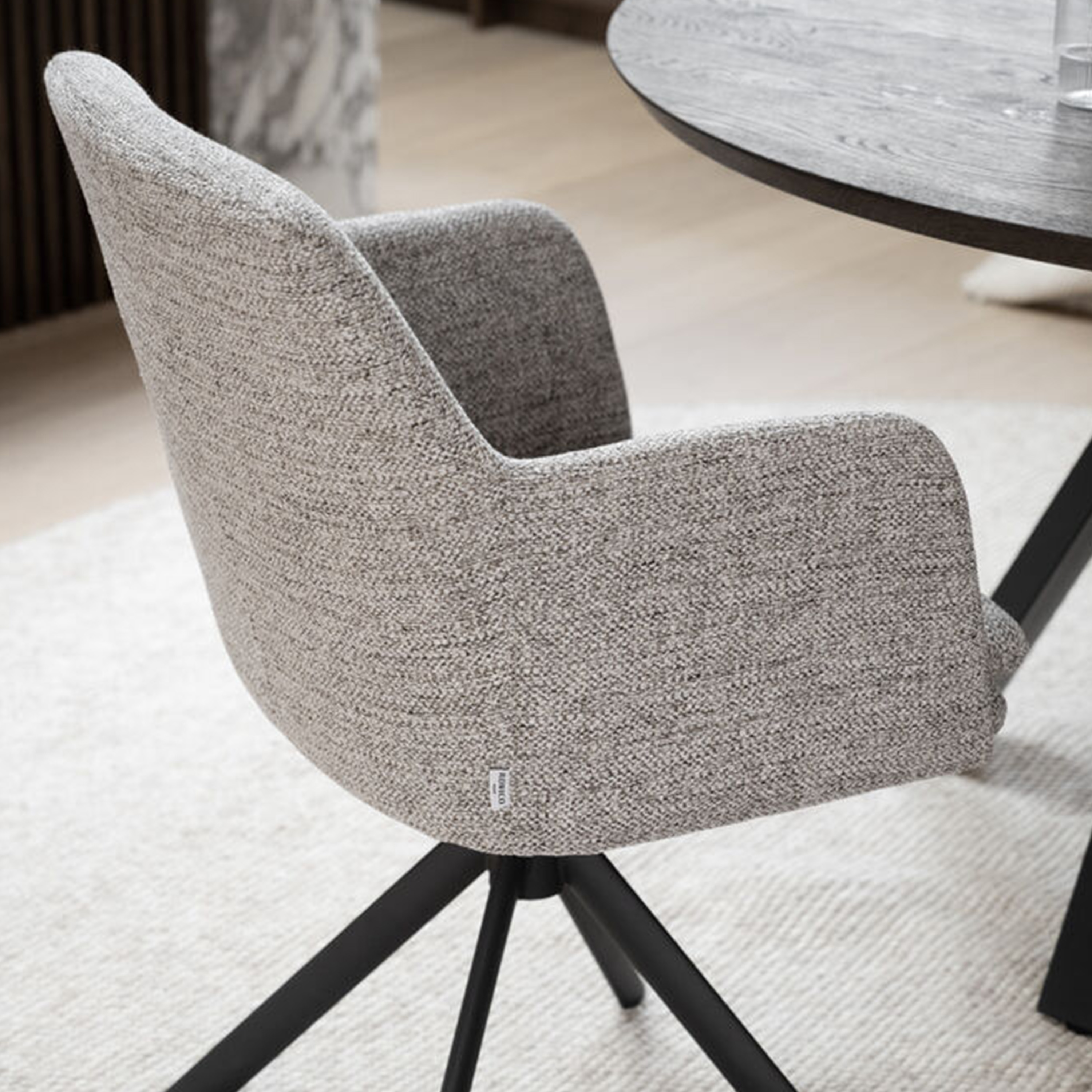 Rowico Home Gladstone Armlehnstuhl Dunkelbeige/Schwarz