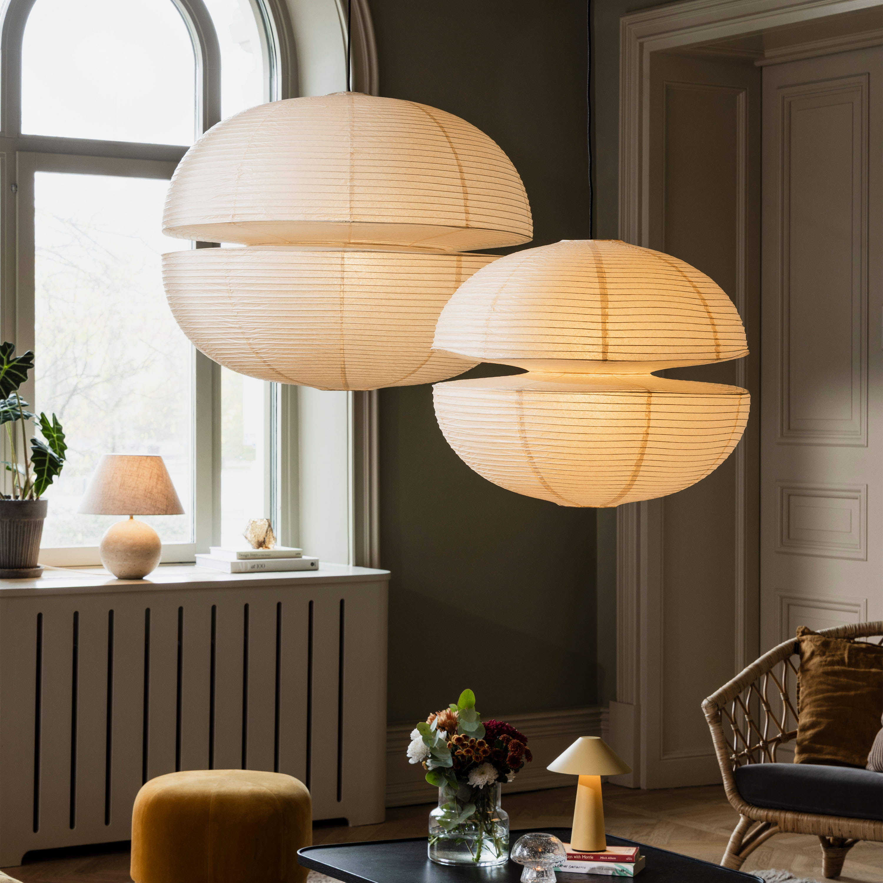 Globen Lighting Castello Bordslampa Beige travertin 35cm