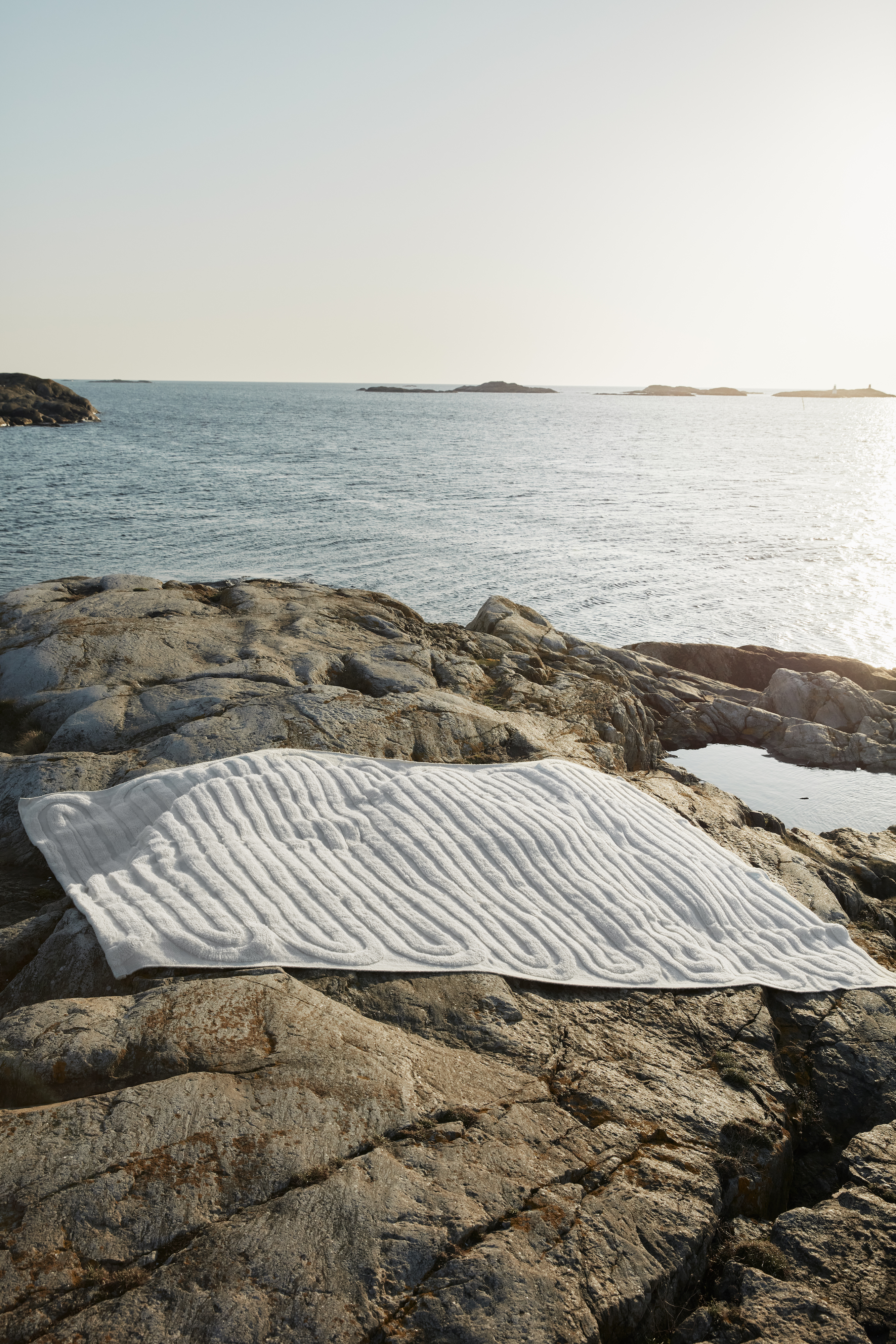 Tinted Riklund Wollteppich Offwhite 280x380