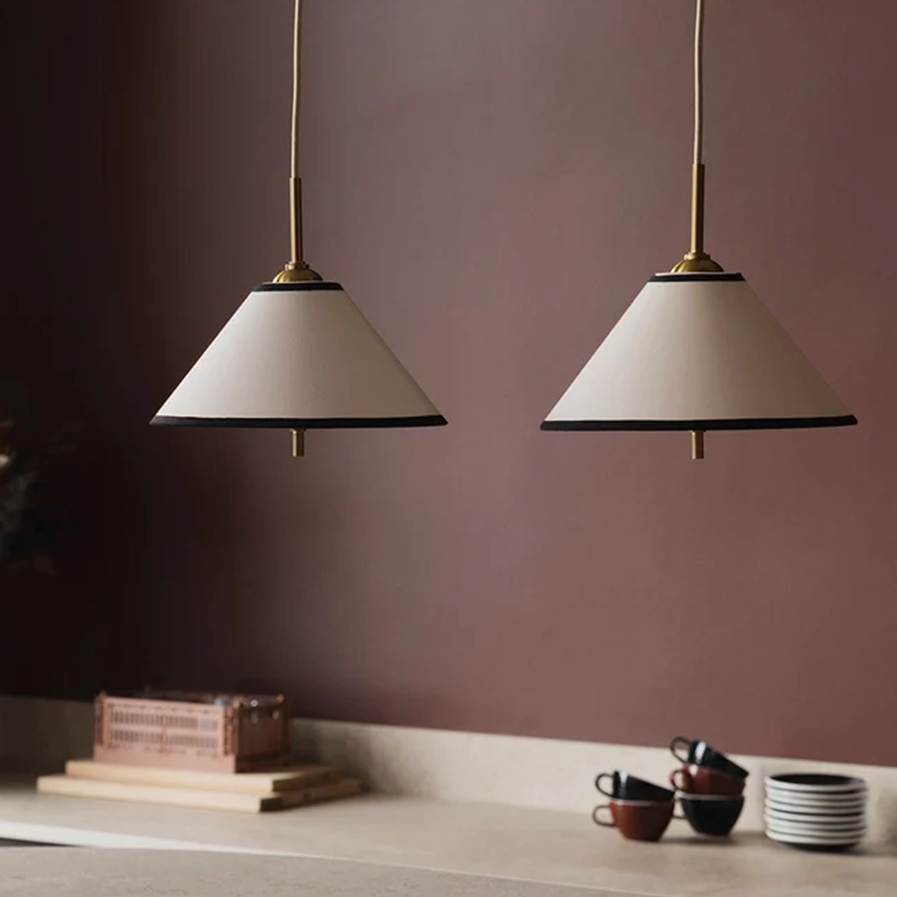 Globen Lighting Iris Taklampe Creme/Noir Ø25