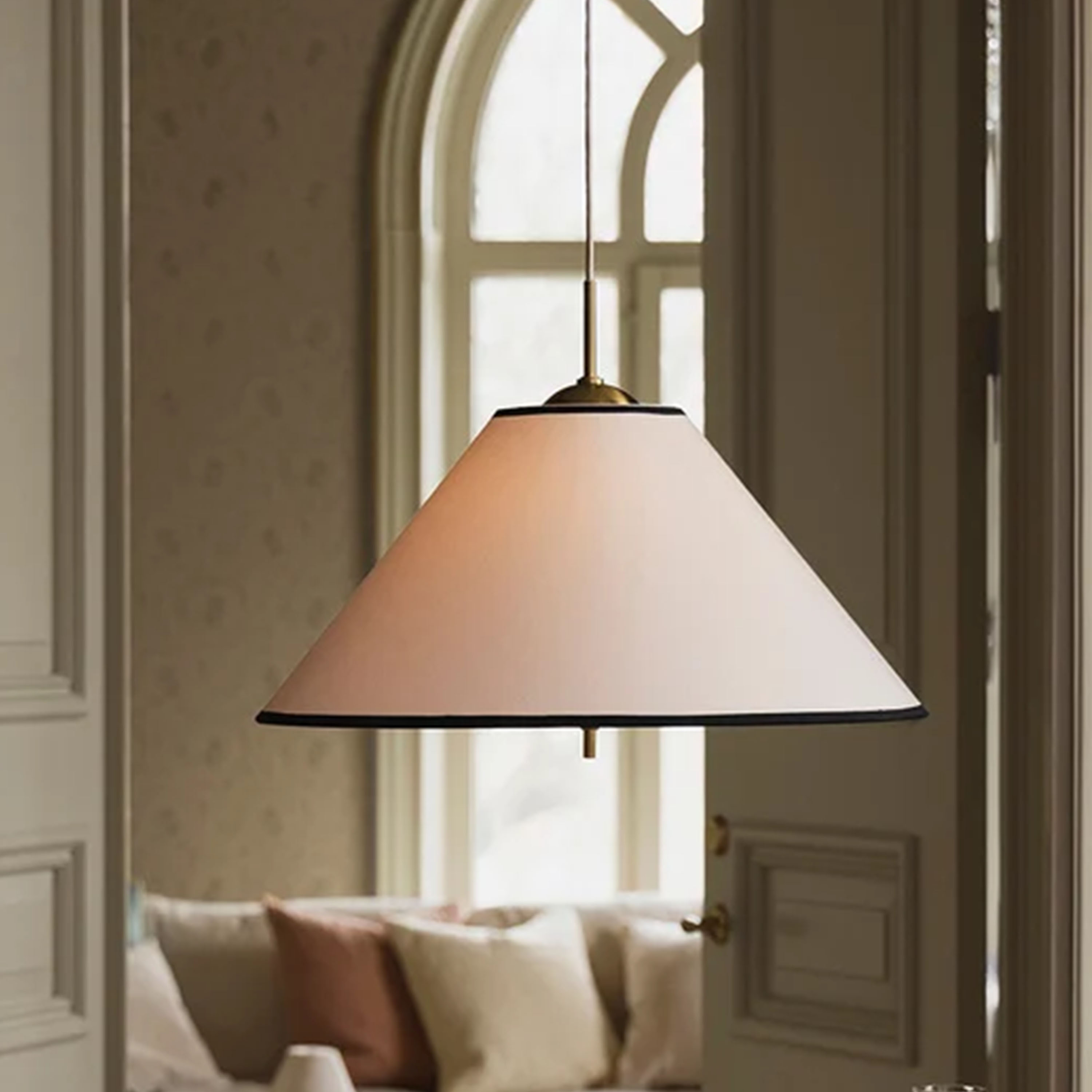 Globen Lighting Iris Taklampe Creme/Noir Ø50
