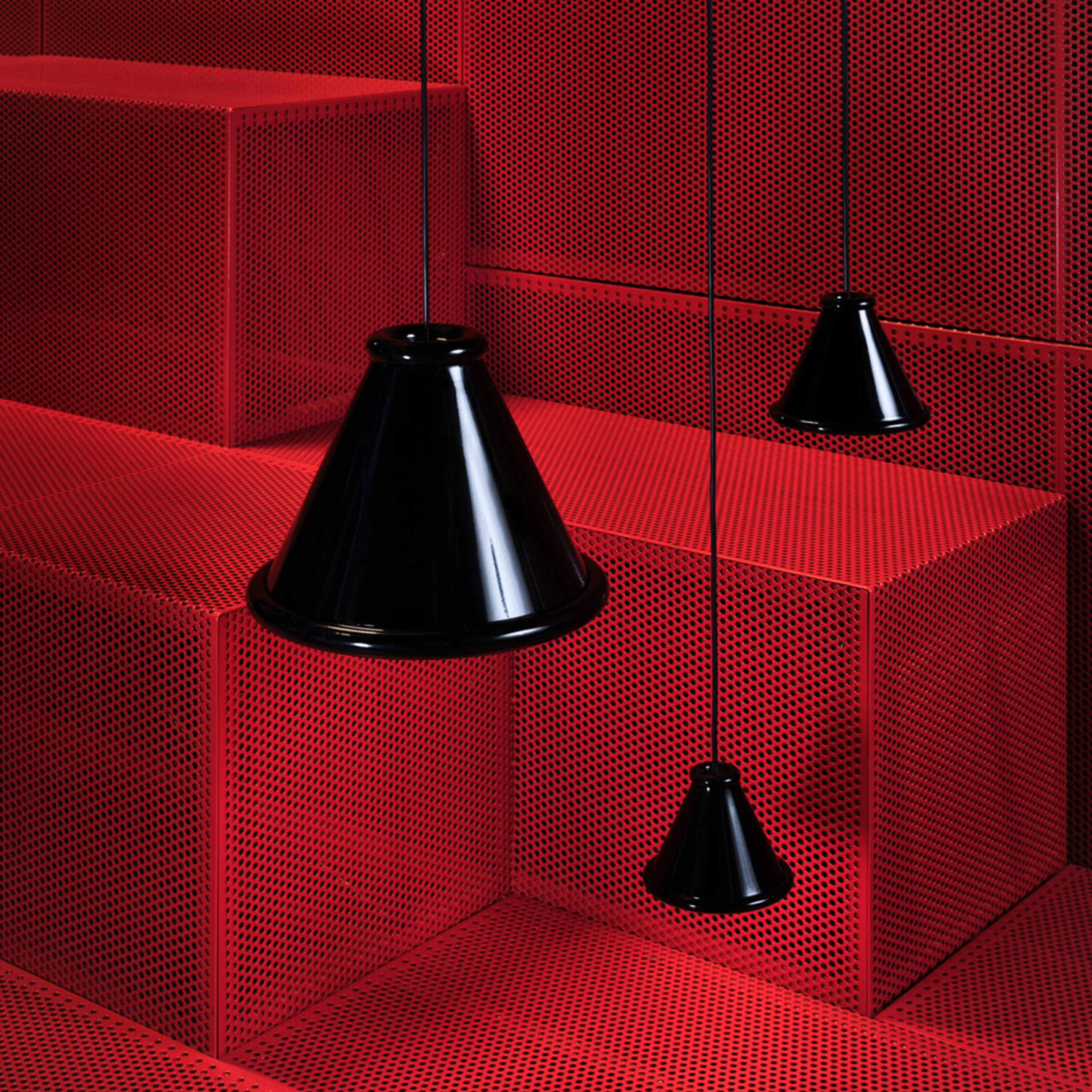 Belid Belle Kattovalaisin Glossy Black Ø36