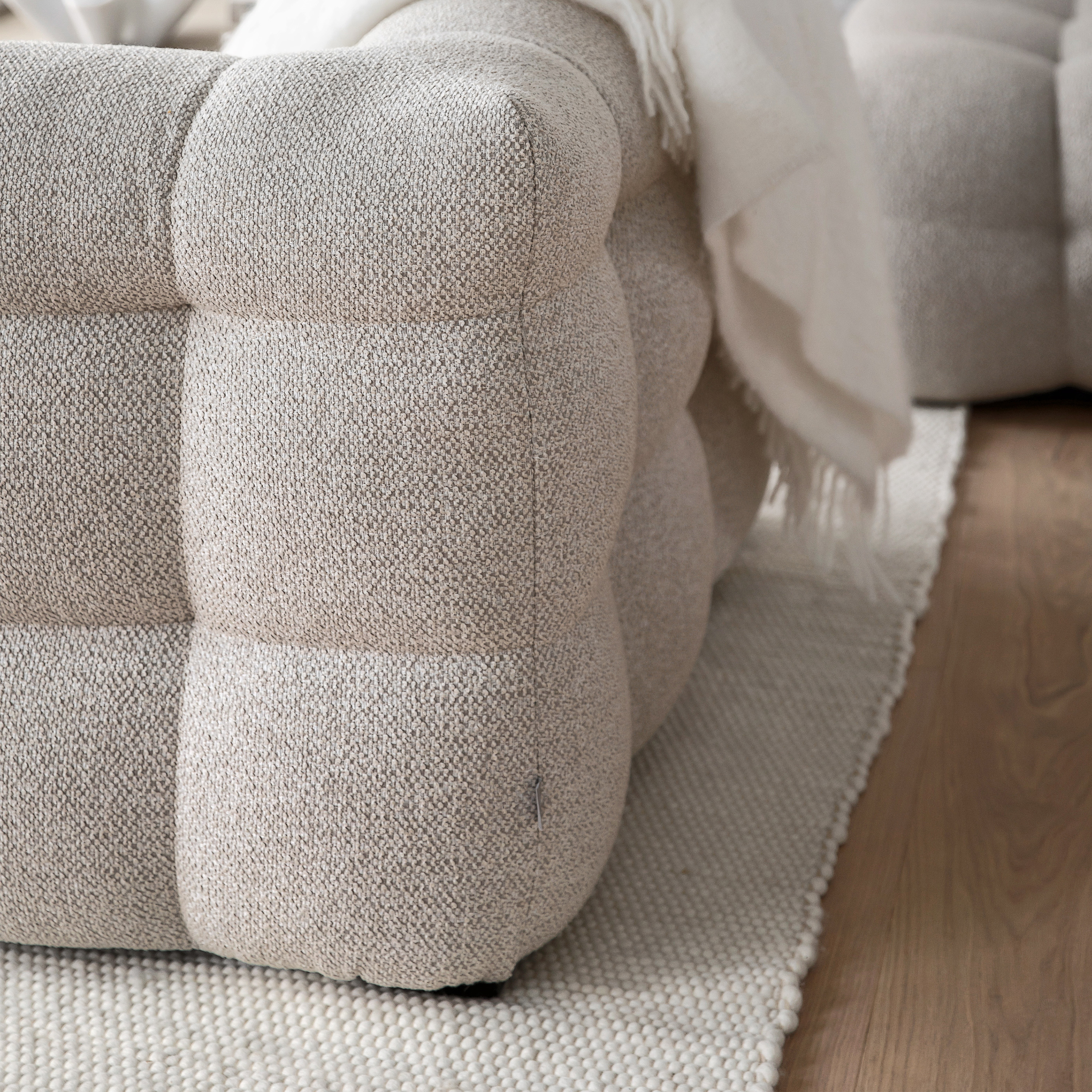 Sleepo Collection Billie 1.5-sits Soffmodul Höger Armstöd Beige Bouclé 141cm