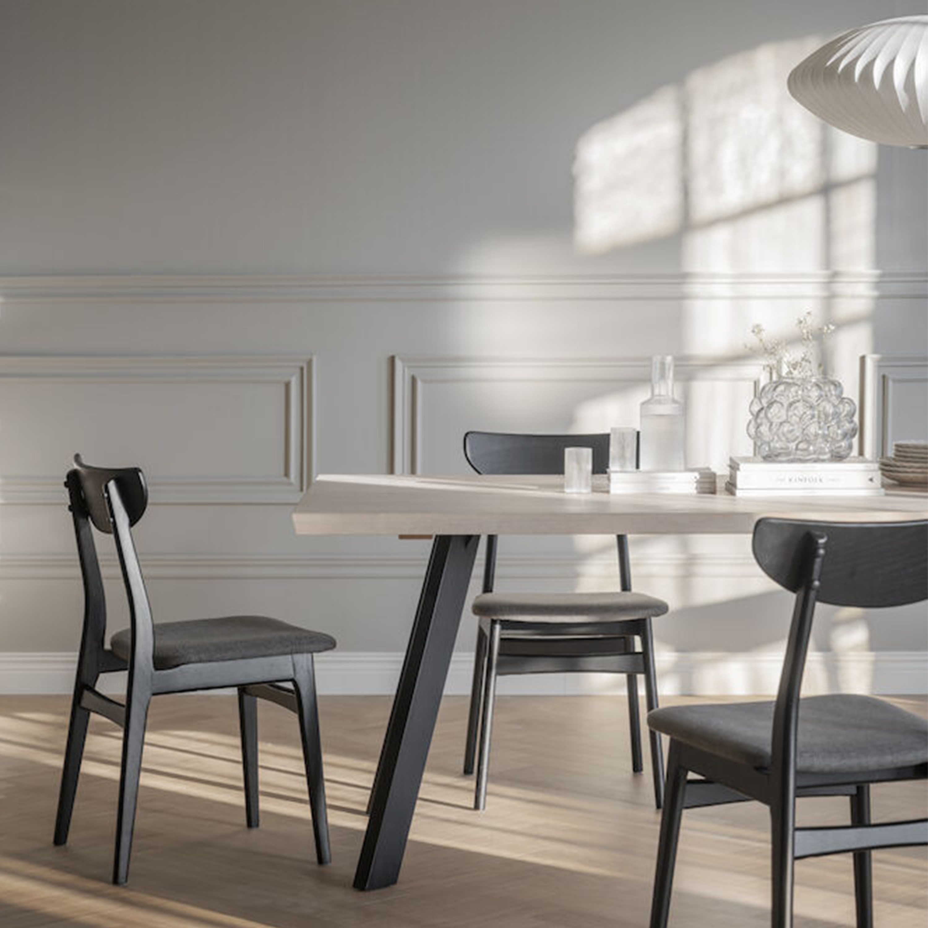 Rowico Home Fred Matbord Vitpigmenterad 170cm