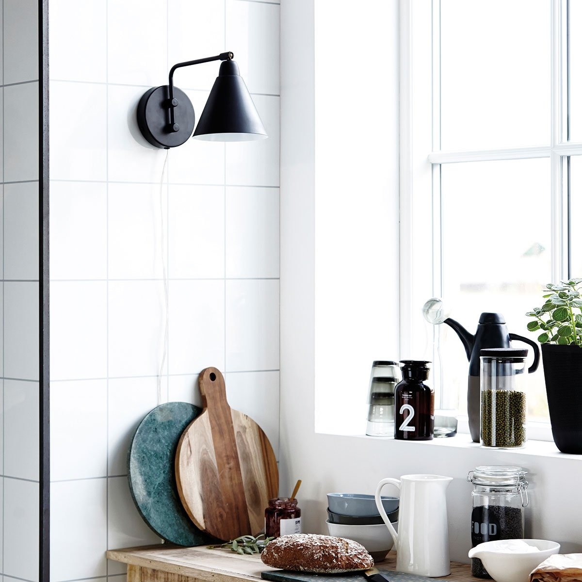 House Doctor Game seinävalaisin musta 30cm