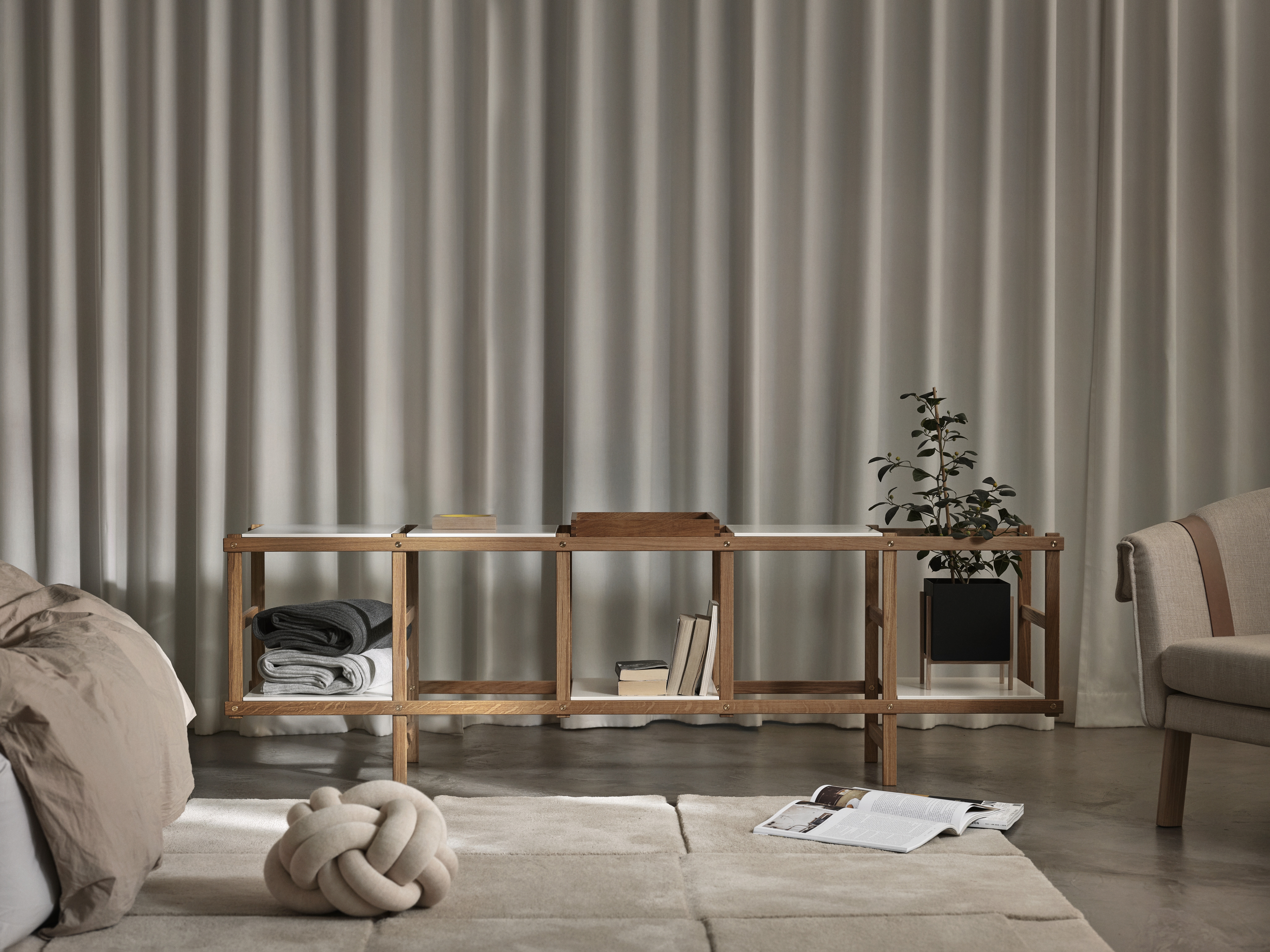 Design House Stockholm Frame Hylla Low Oak/White