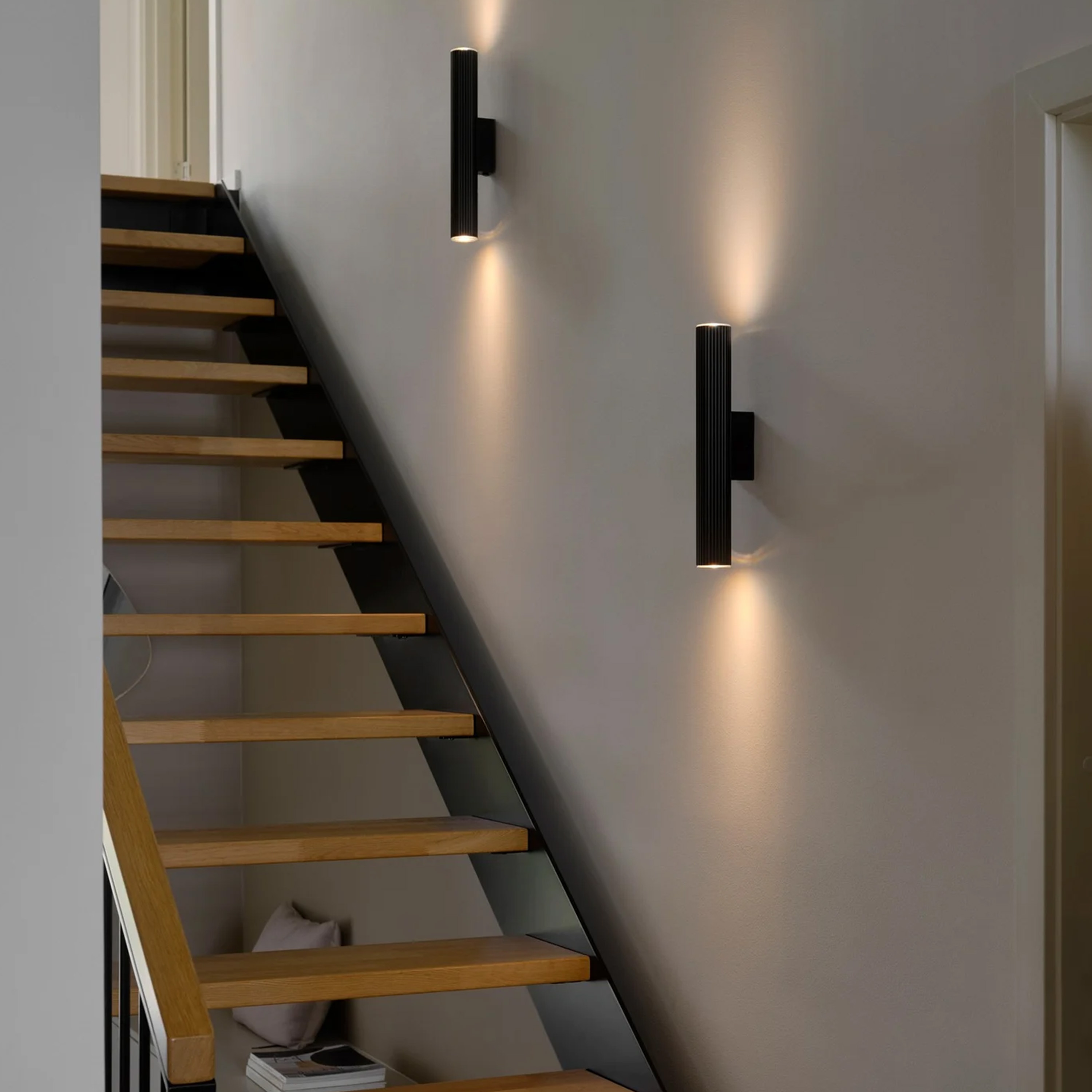 Nordlux Vico Long Seinävalaisin Musta 35cm