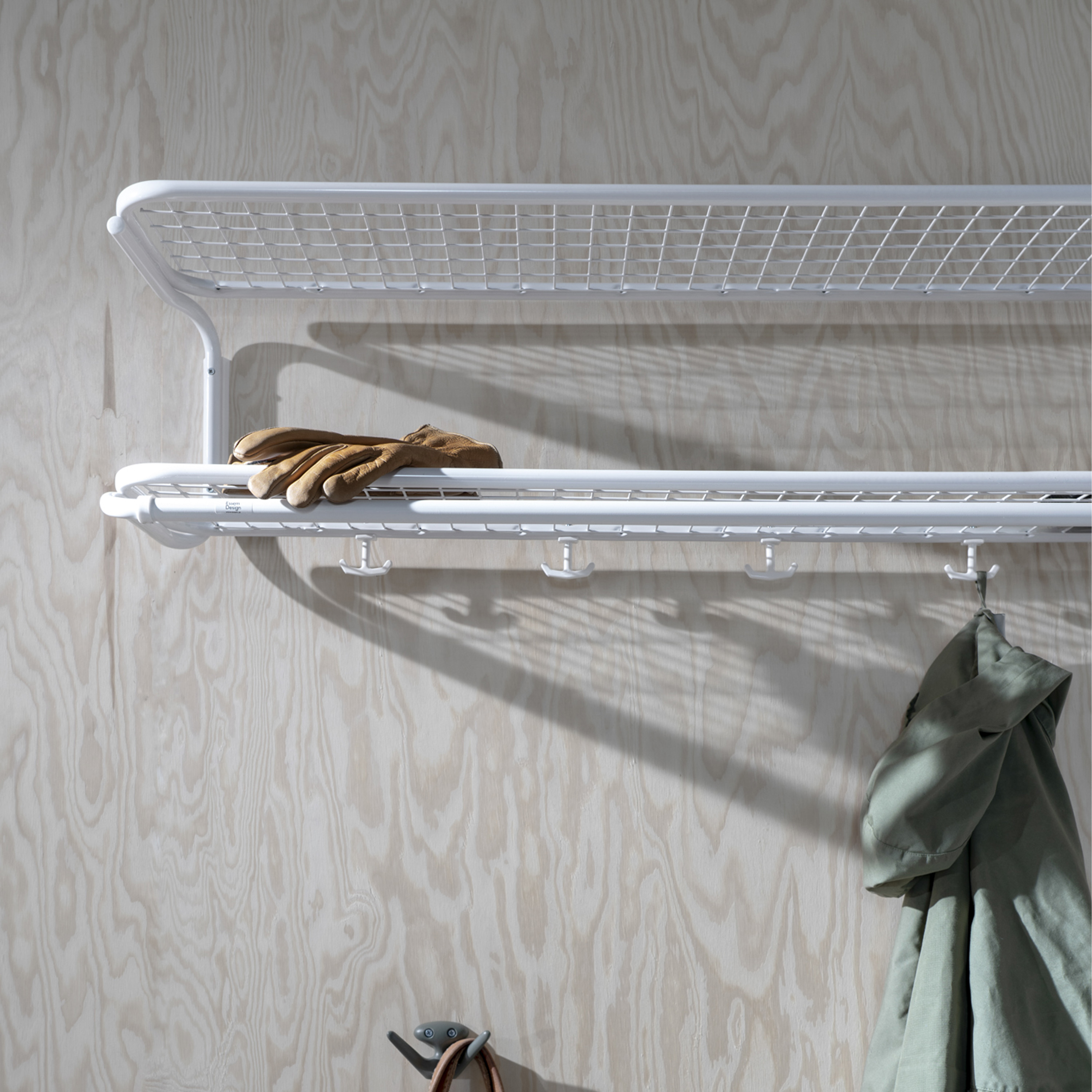 Essem Design Klassinen hattuhylly valkoinen 120cm