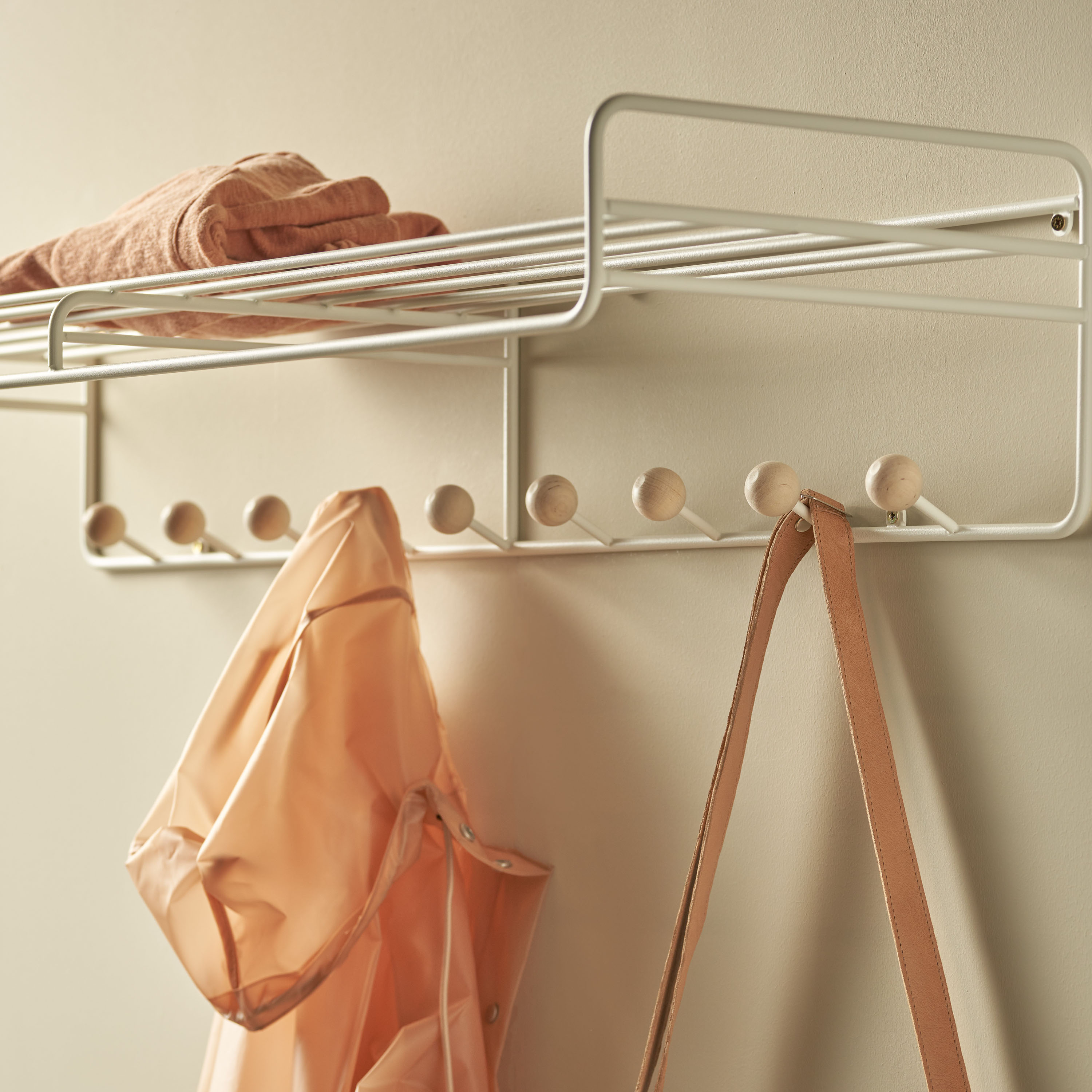 Maze Bill Hutablage Weiß 102cm