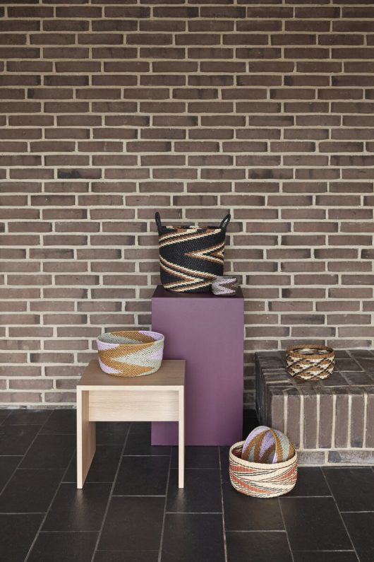 Hübsch Less Sidebord Natur