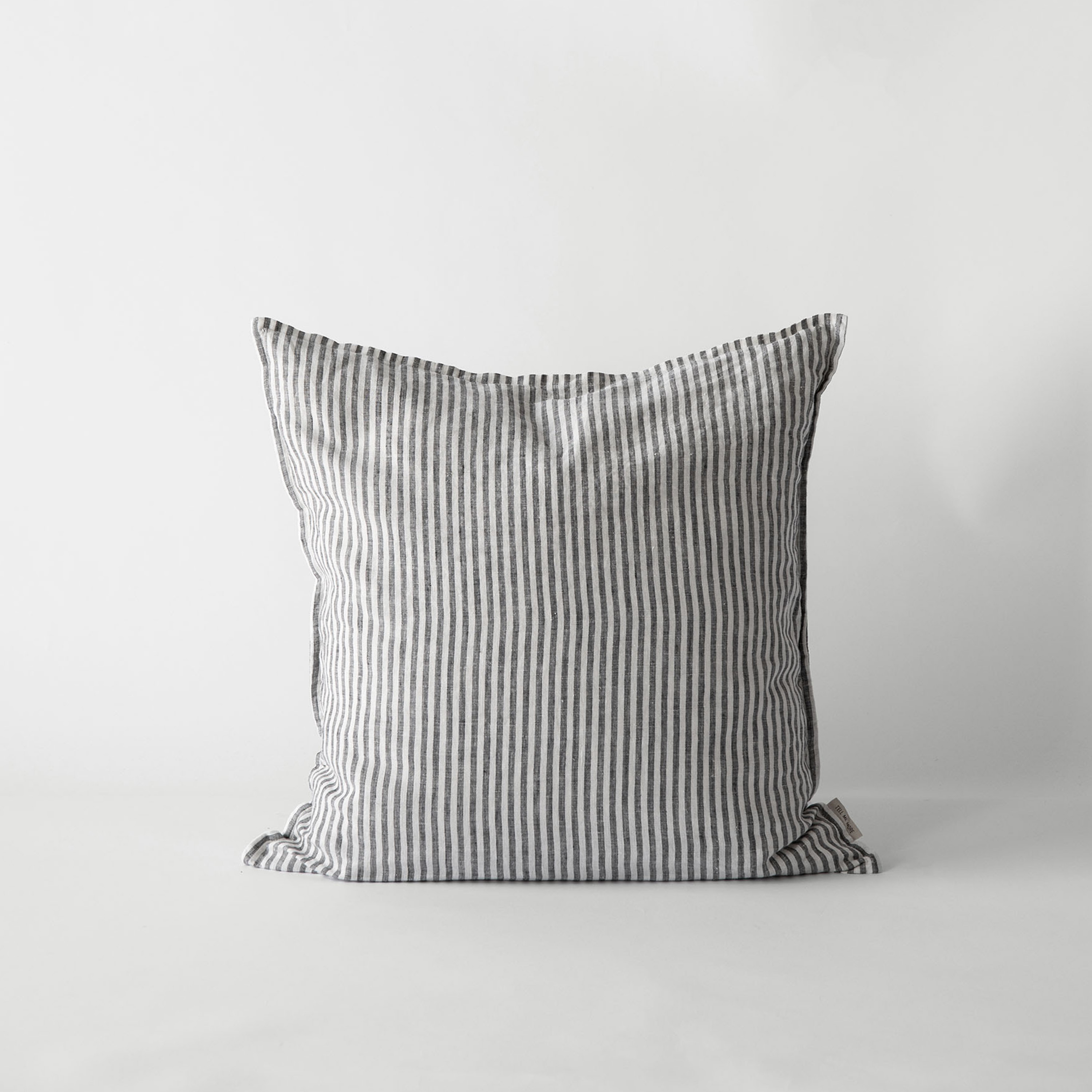 Tell me more Kuddfodral Linne Grey/White 50x50