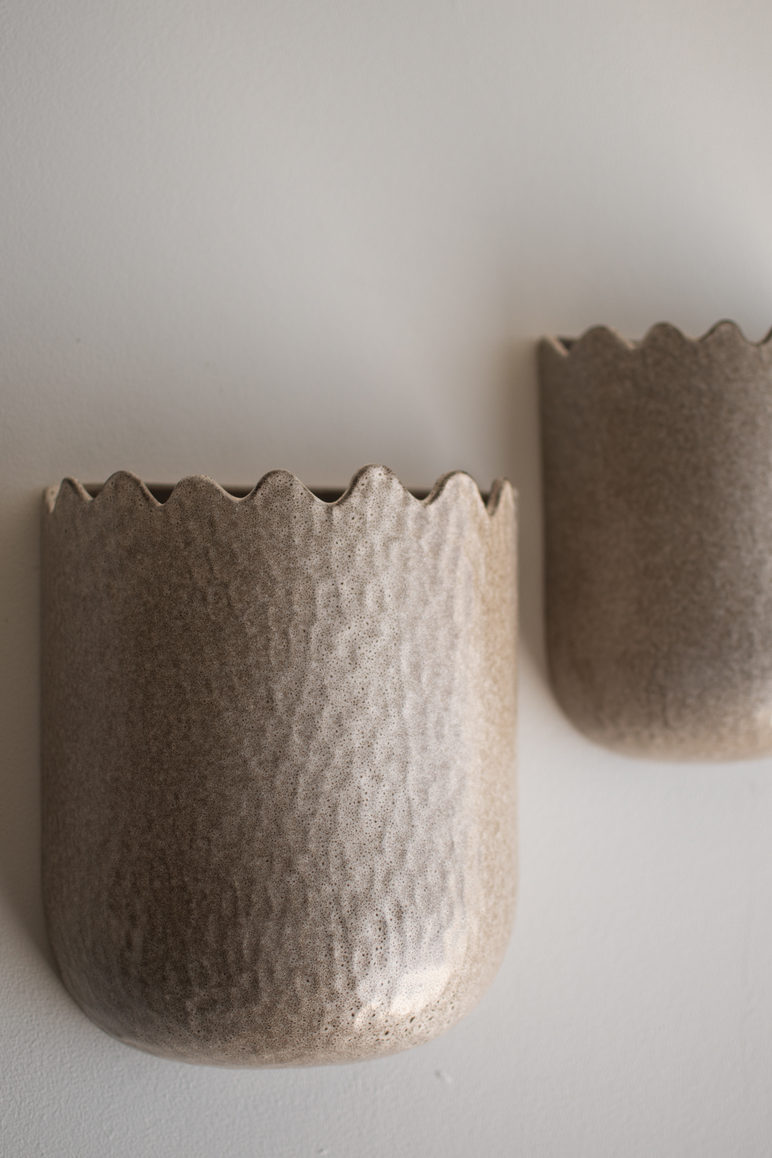 DBKD Flowery Wandtopf Beige Groß