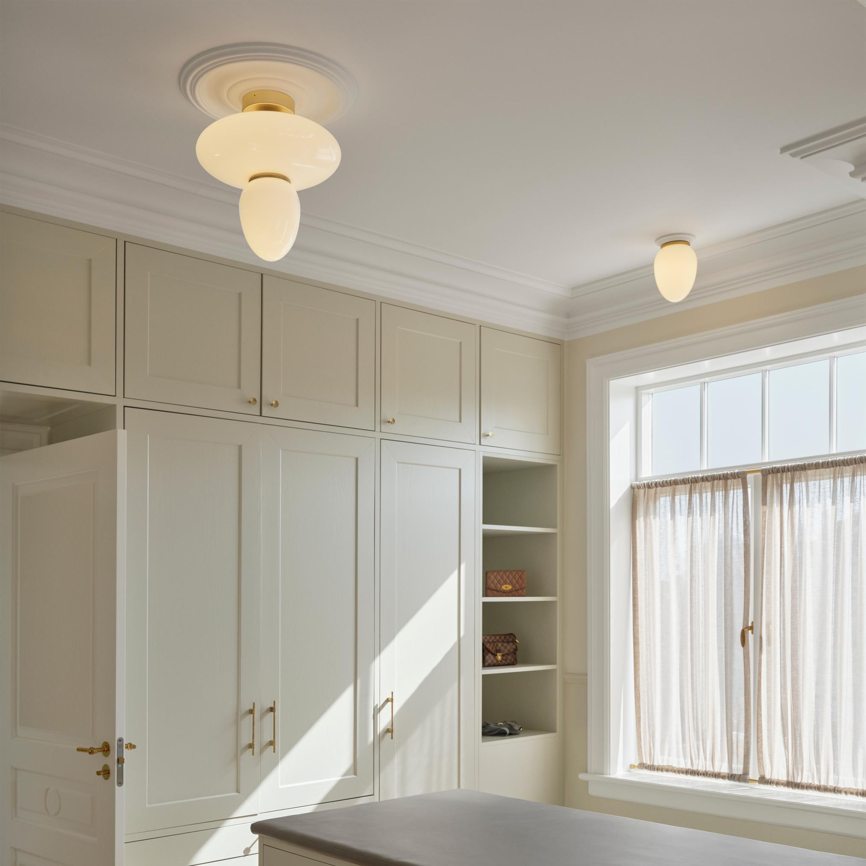 Nuura Rizzatto 42 Taklampa Satin Brass/Opal