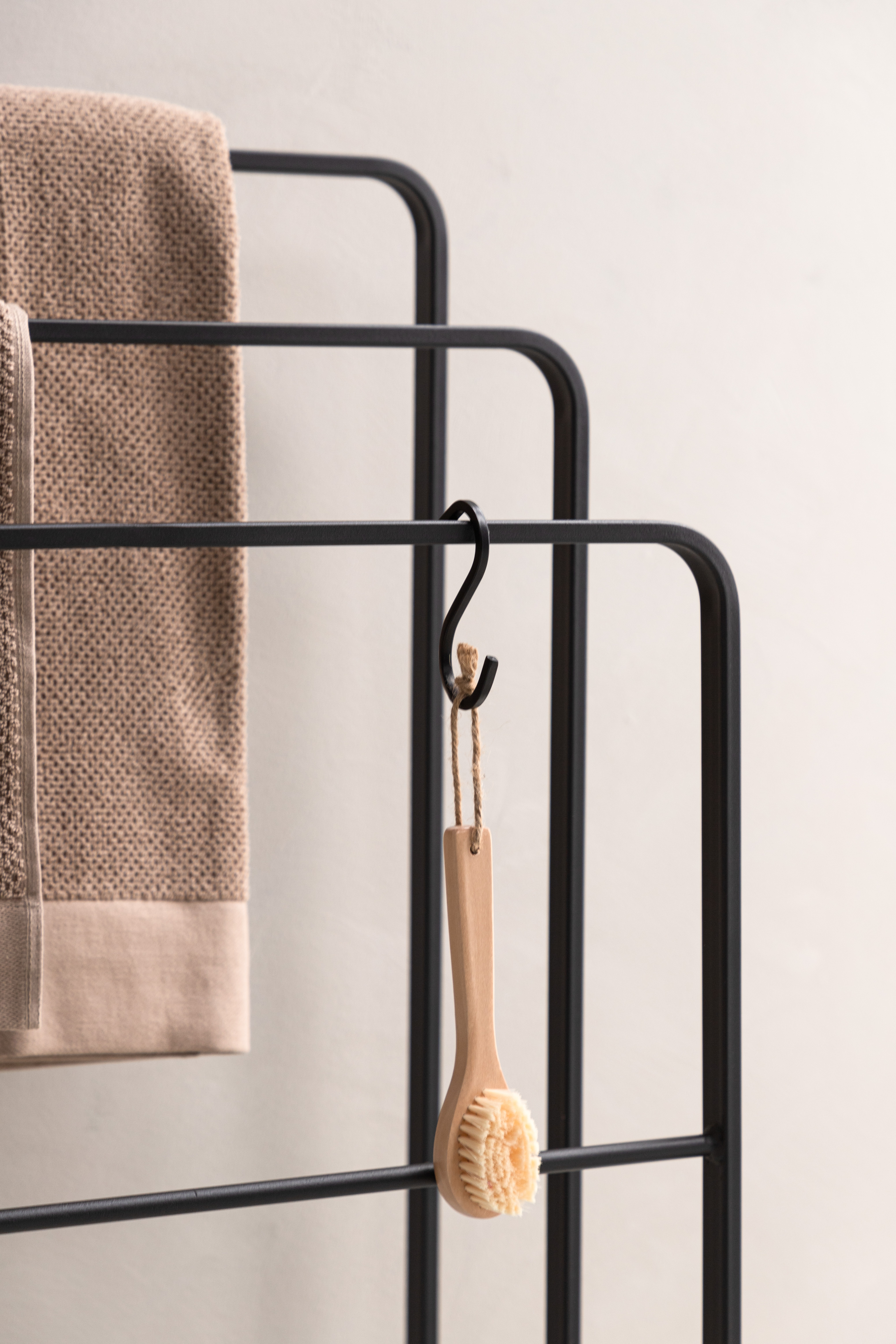 Vind Drammen M Handdukställ Black