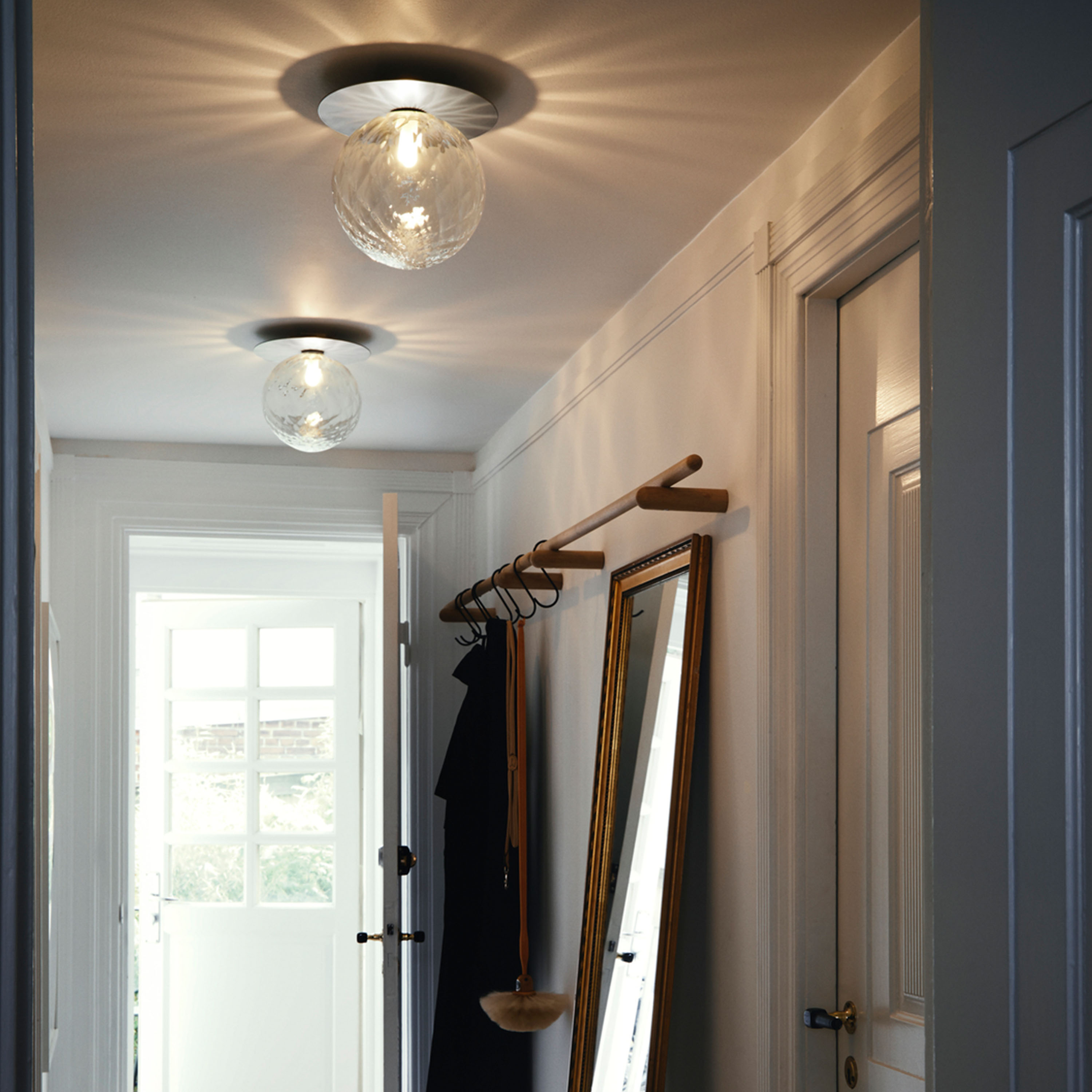 Nuura Liila 1 Vägg-/taklampa Light Silver/Optic Clear Large