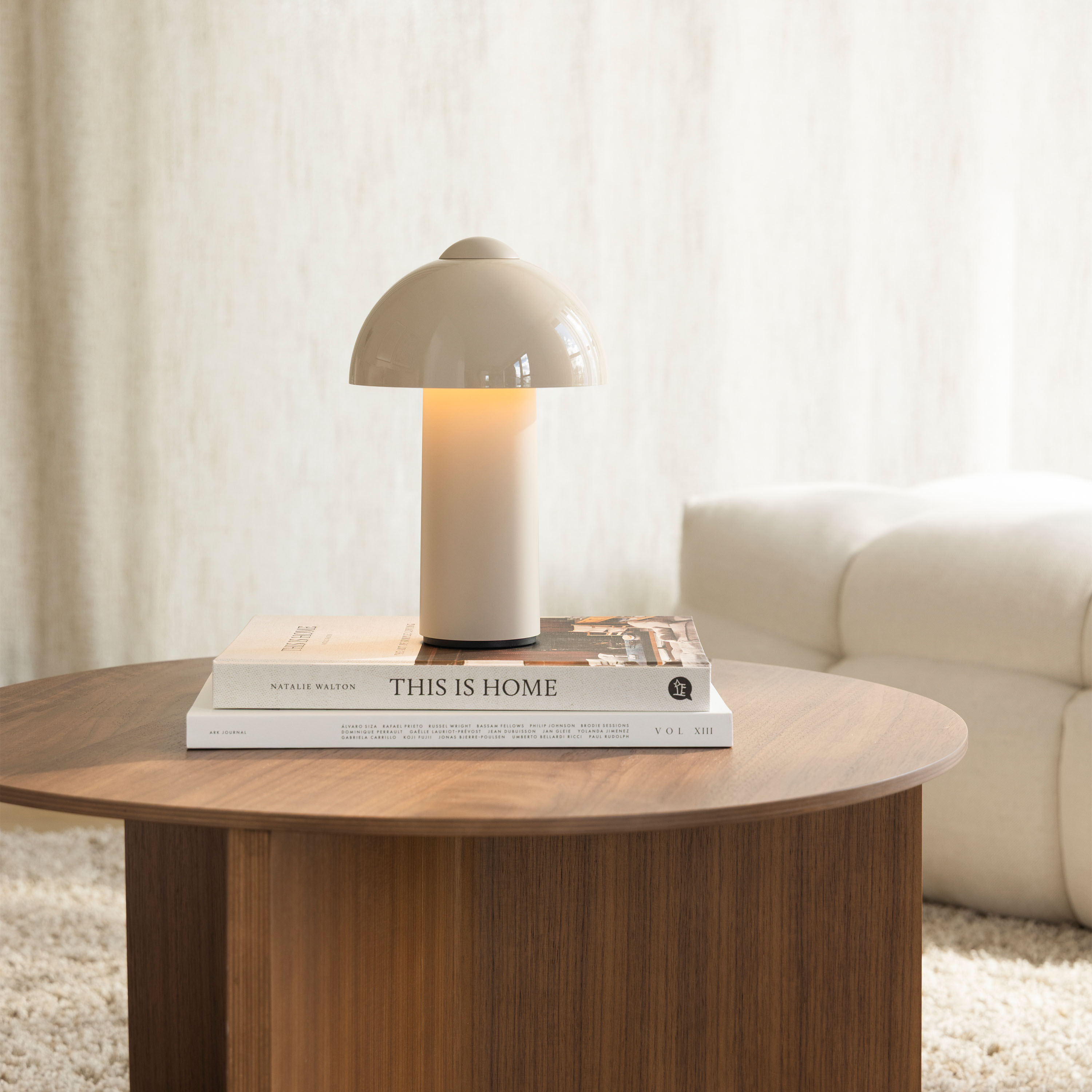 Globen Lighting Buddy Portabel Tischlampe Sand 25cm