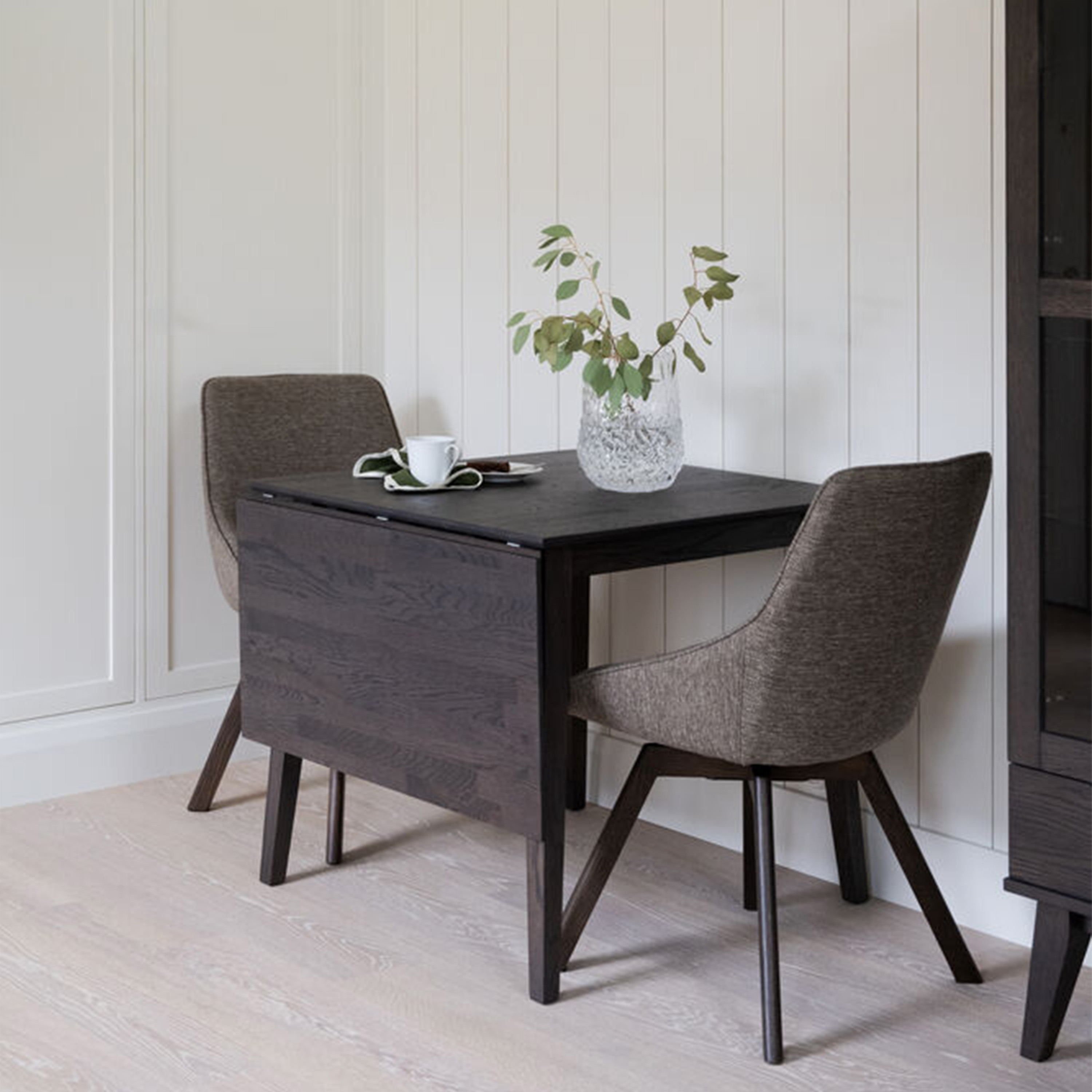 Rowico Home Alison Esszimmerstuhl Dunkelbeige/Braune Eiche