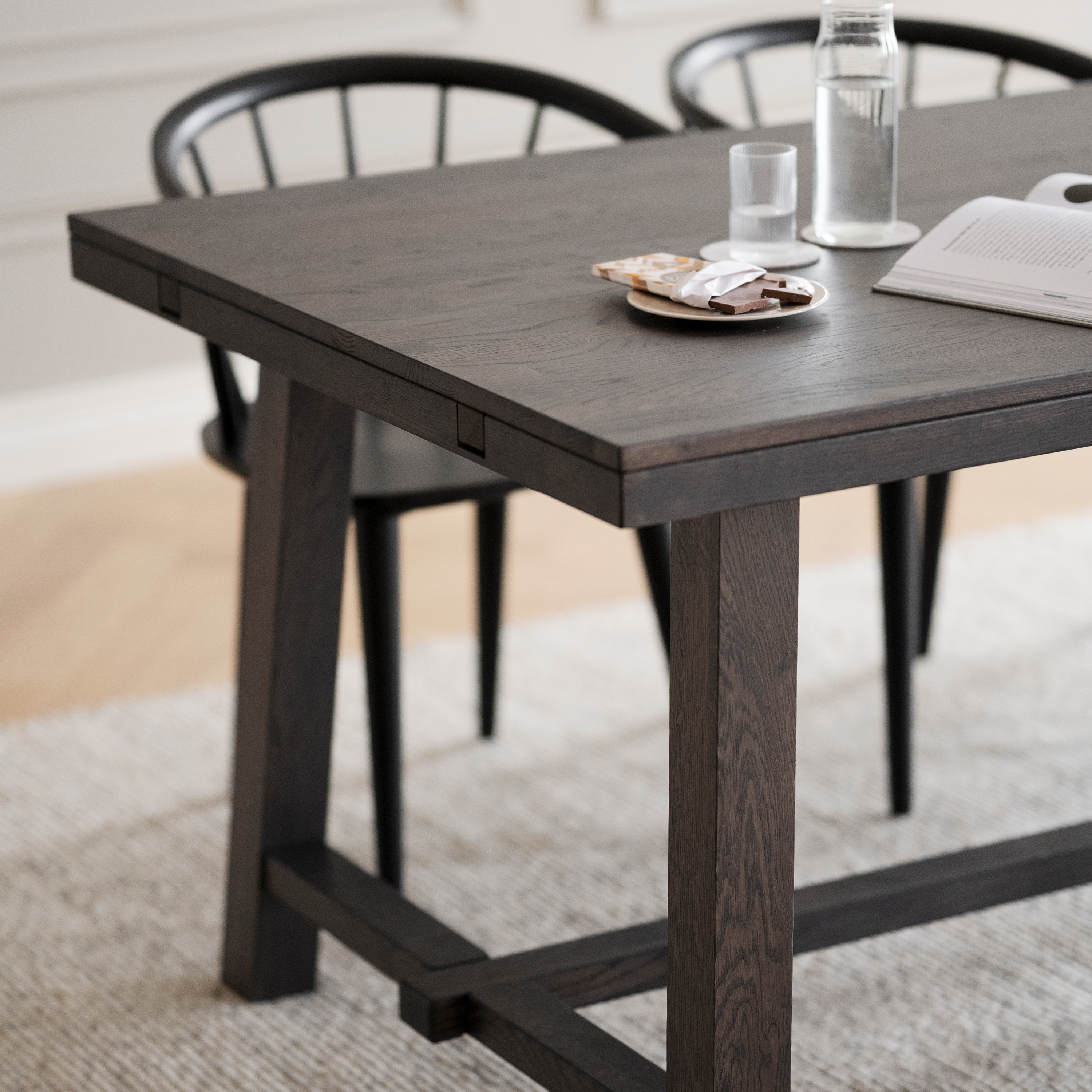 Rowico Home Brooklyn Matbord Mörkbrun Ek 220cm