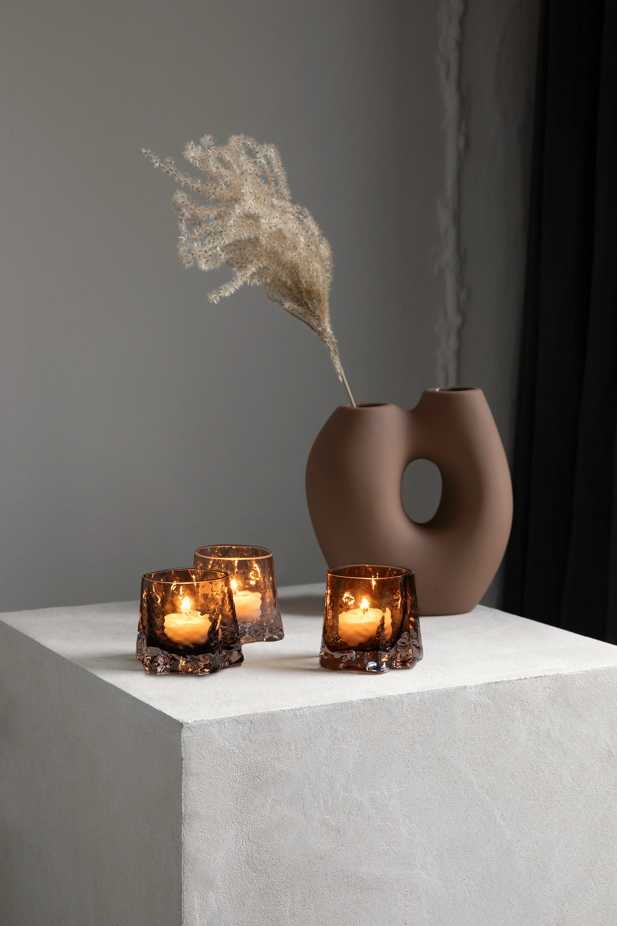 Cooee Design Frodig Vas Hazelnut