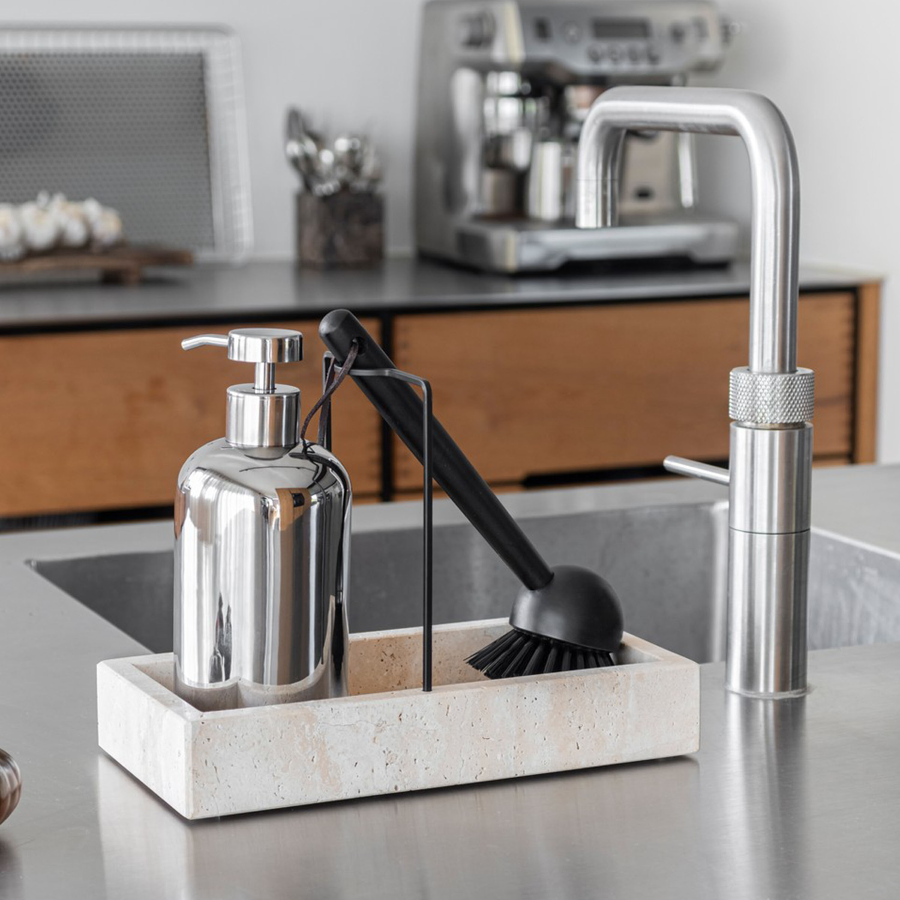 Mette Ditmer Lotus Seifenspender Chrom Hoch