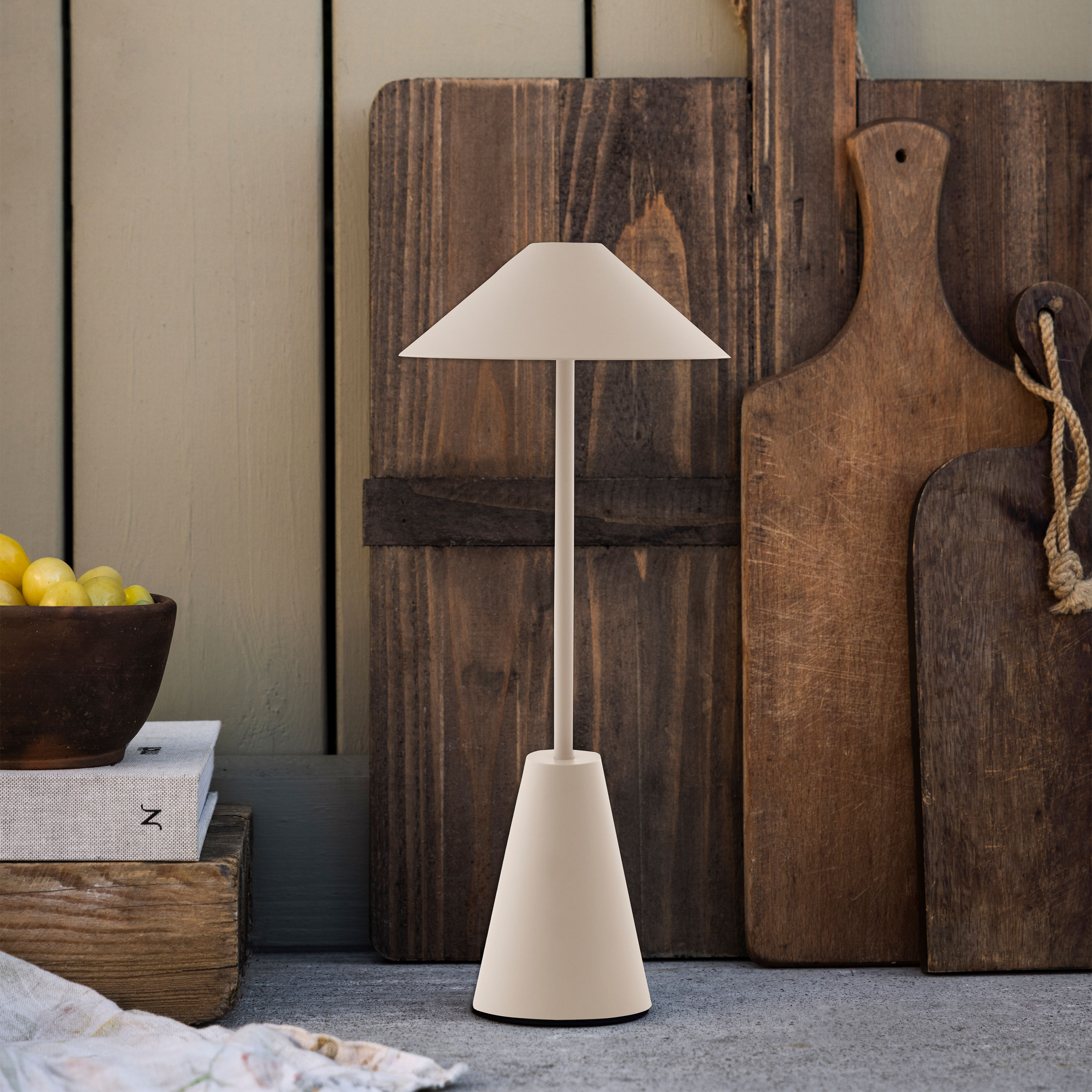 Globen Lighting Cannes Bærbar Bordlampe Mud 32cm