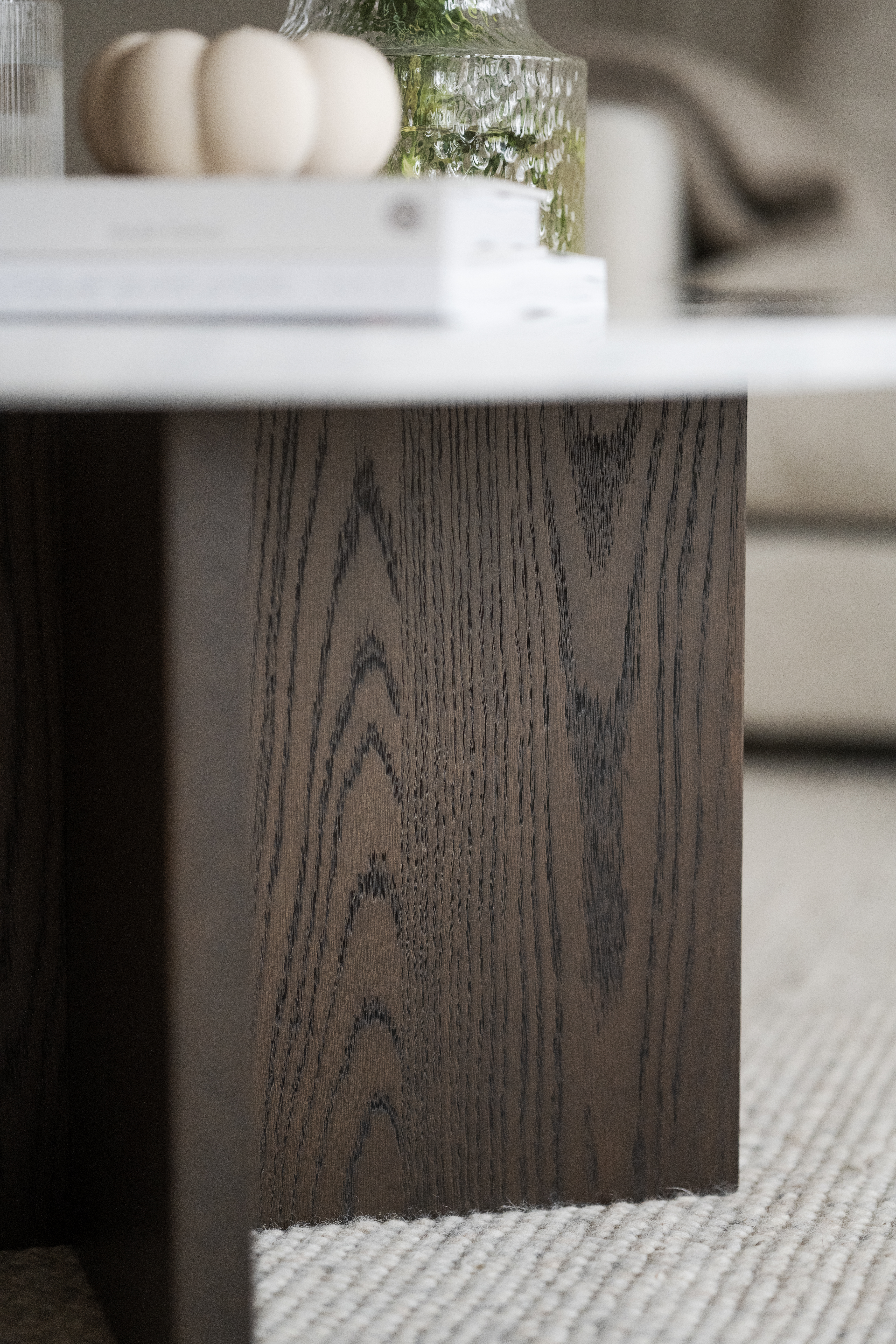 Rowico Home Brooksville Soffbord Vit Marmor/Ek Ø90