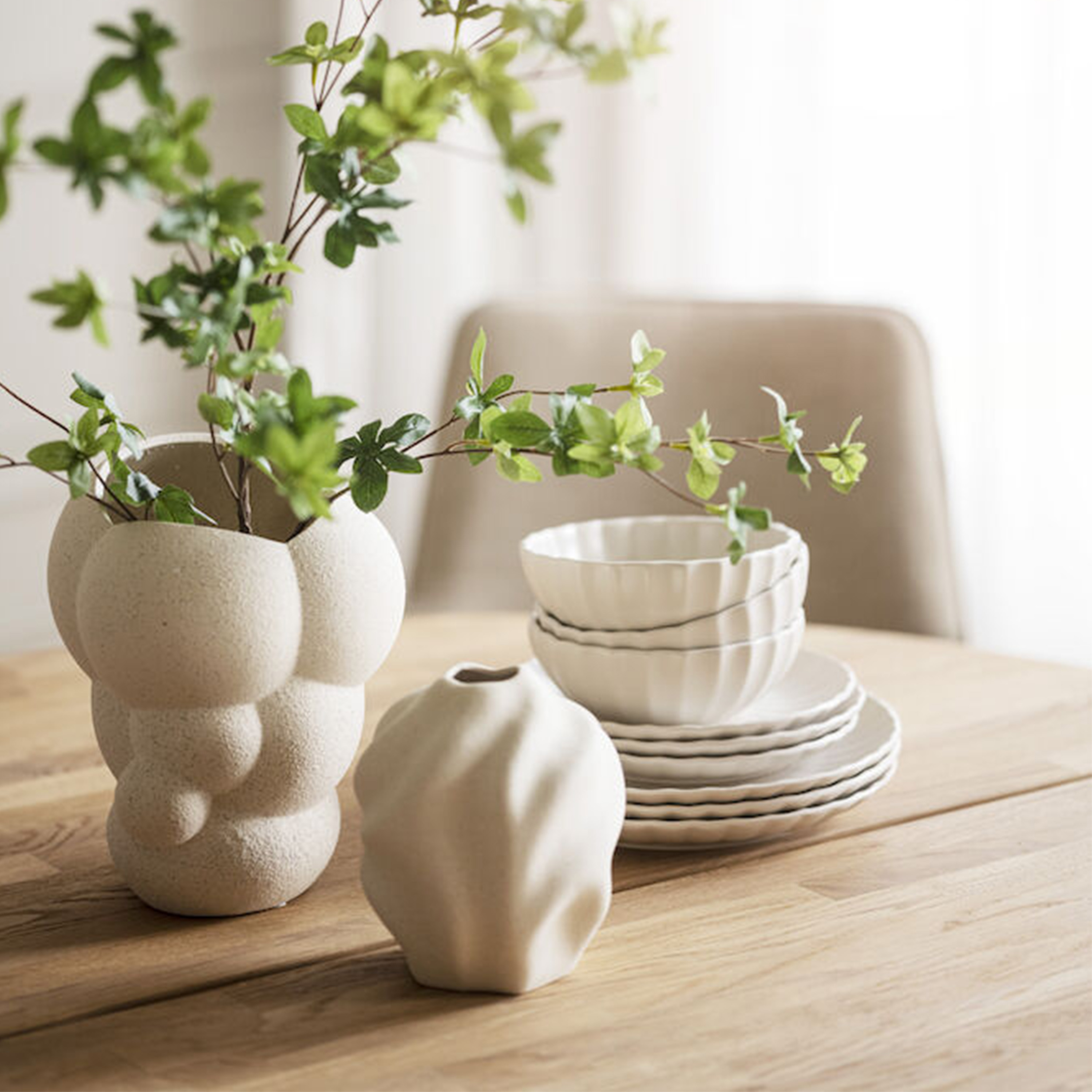 Rowico Home Carradale Esstisch V-Bein Eiche/Schwarz Ø130