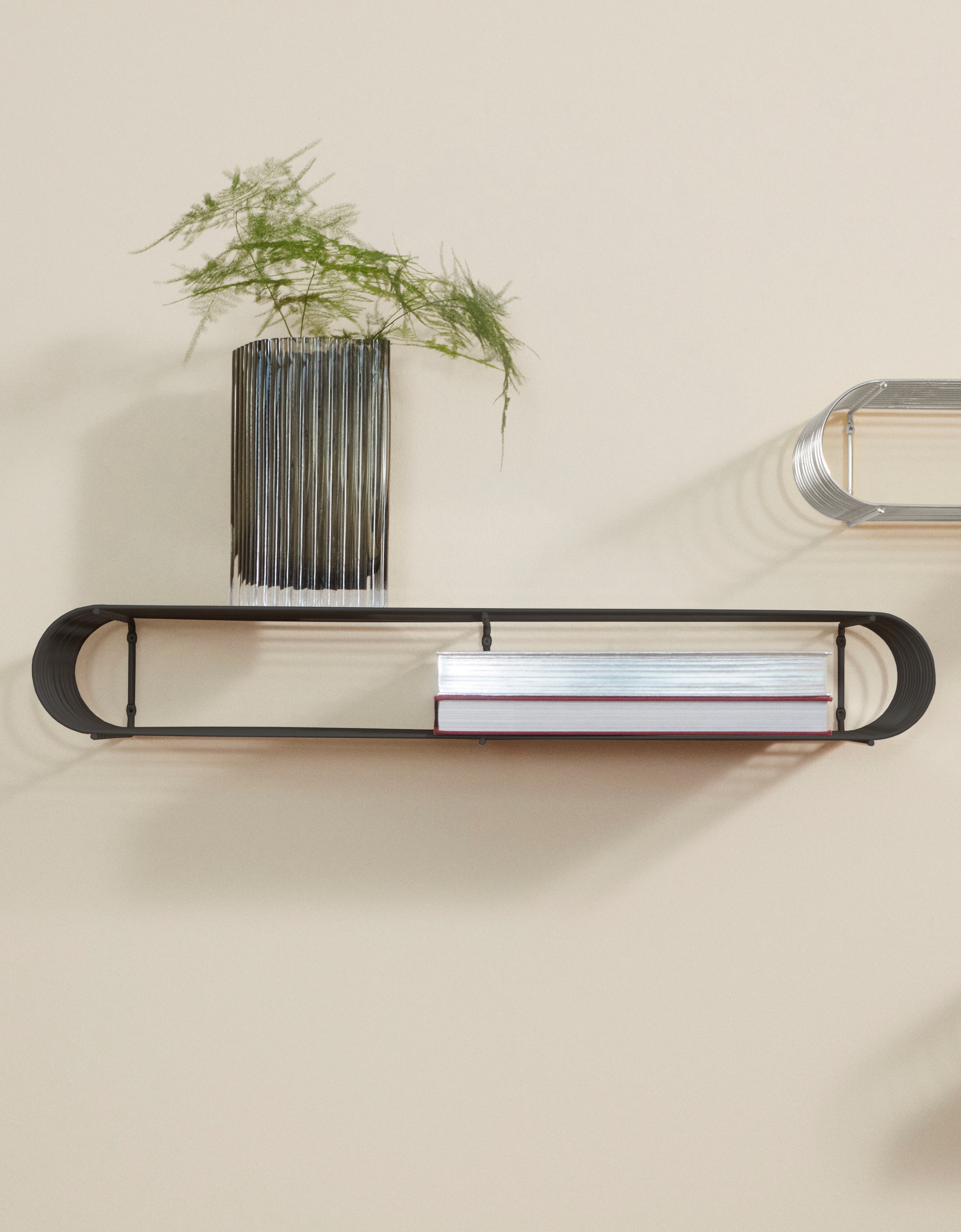 AYTM Curva Vegghylle Svart 80cm