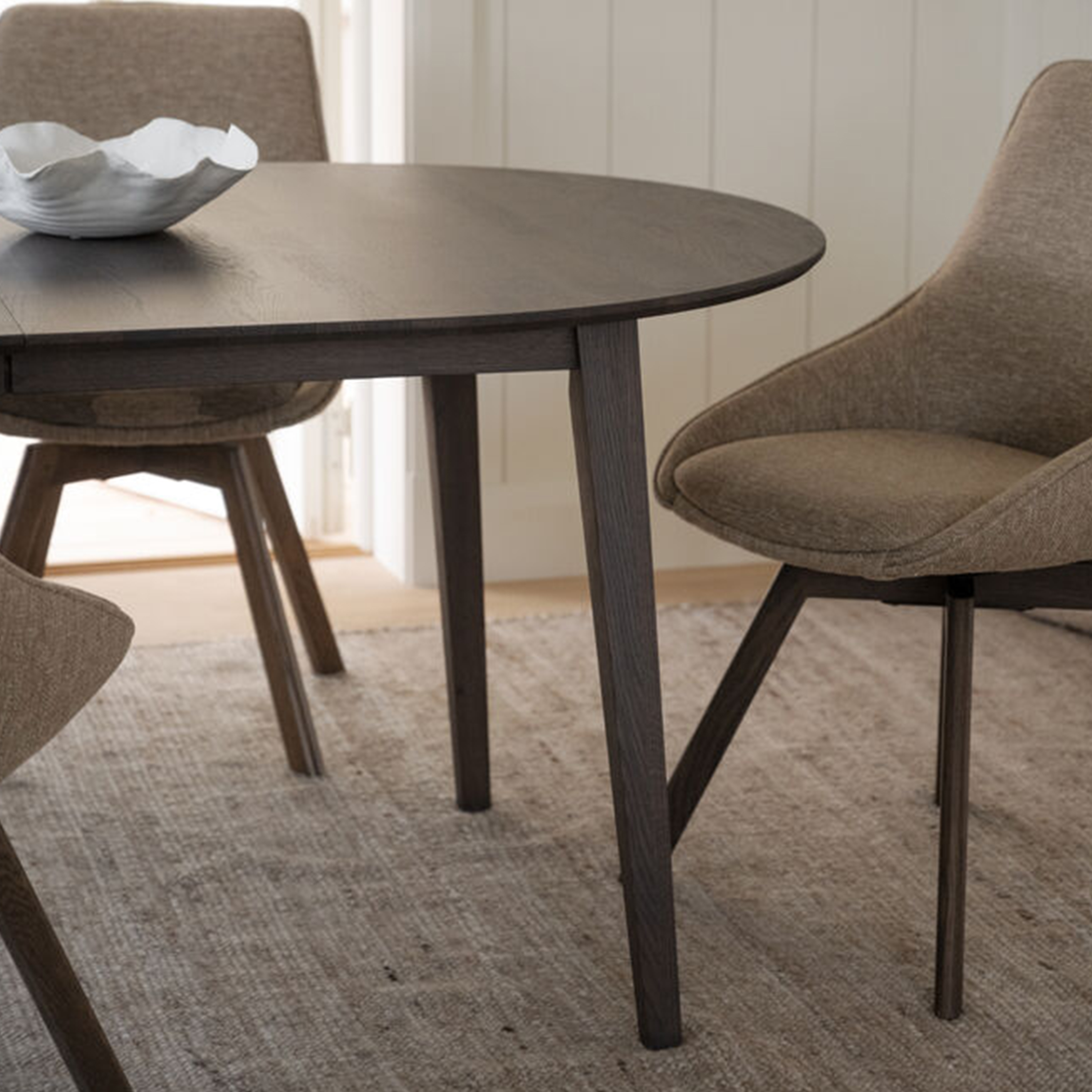 Rowico Home Filippa Esstisch Dunkelbraune Eiche 170x105