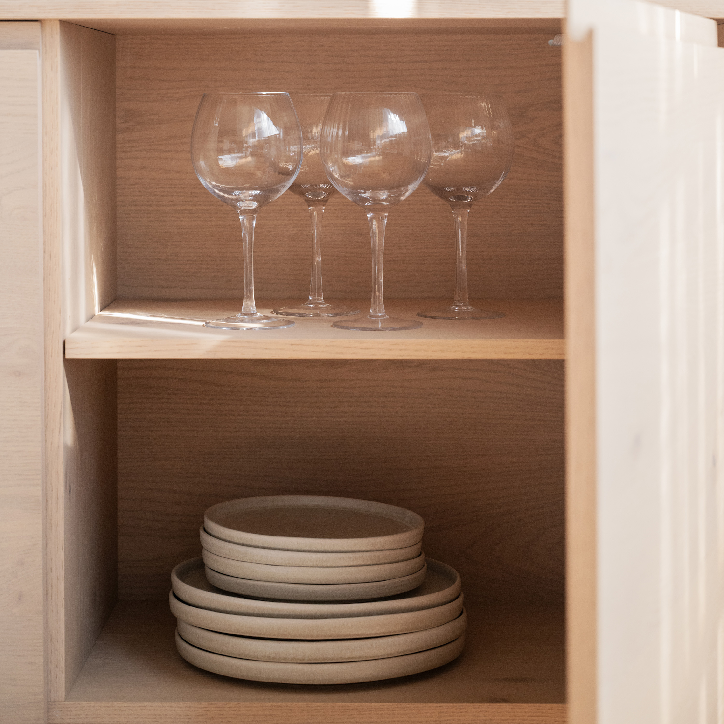 Rowico Home Melstone Sideboard Vitpigmenterad Ek 180x70