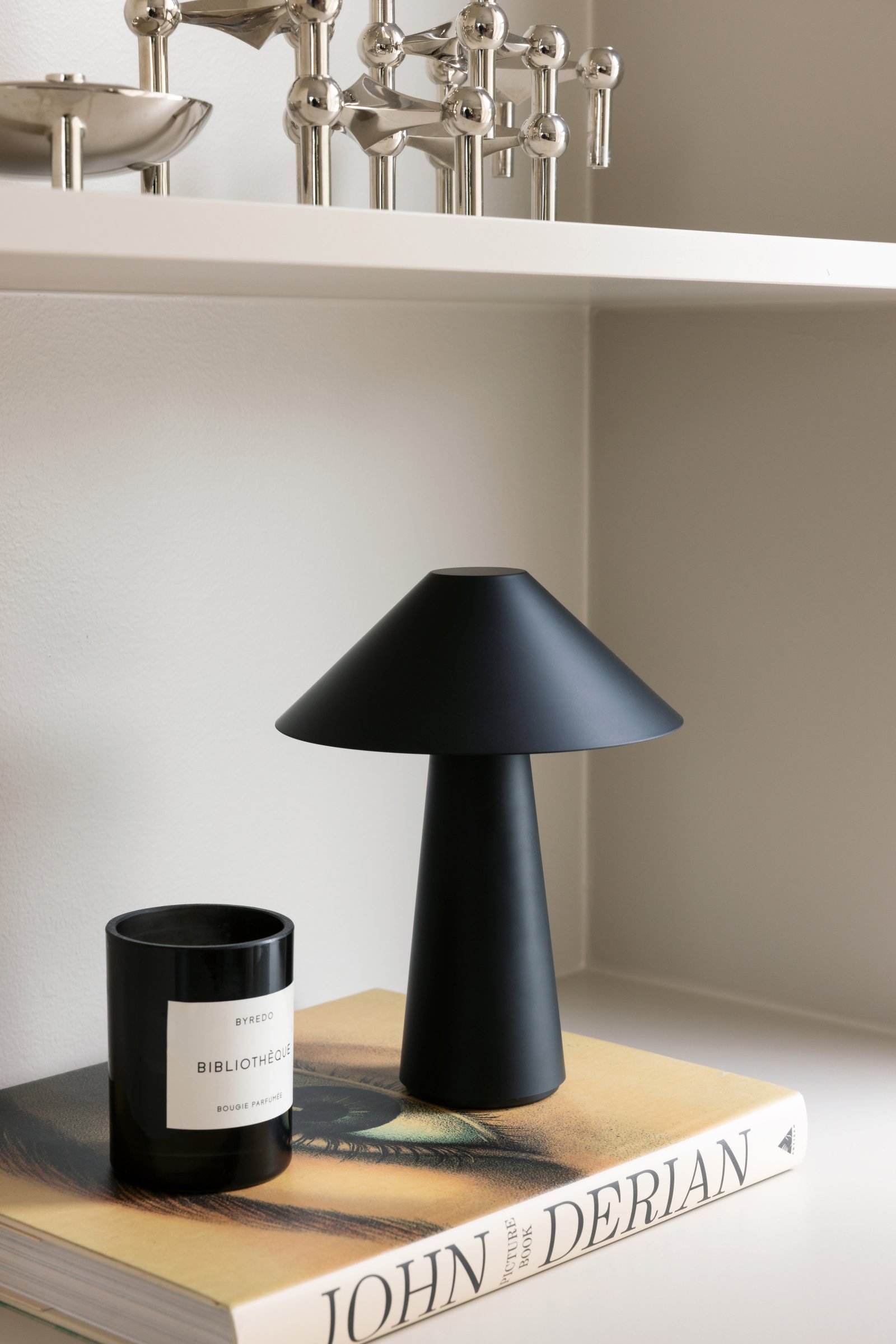 Globen Lighting Cannes Bærbar Bordlampe Svart 26cm