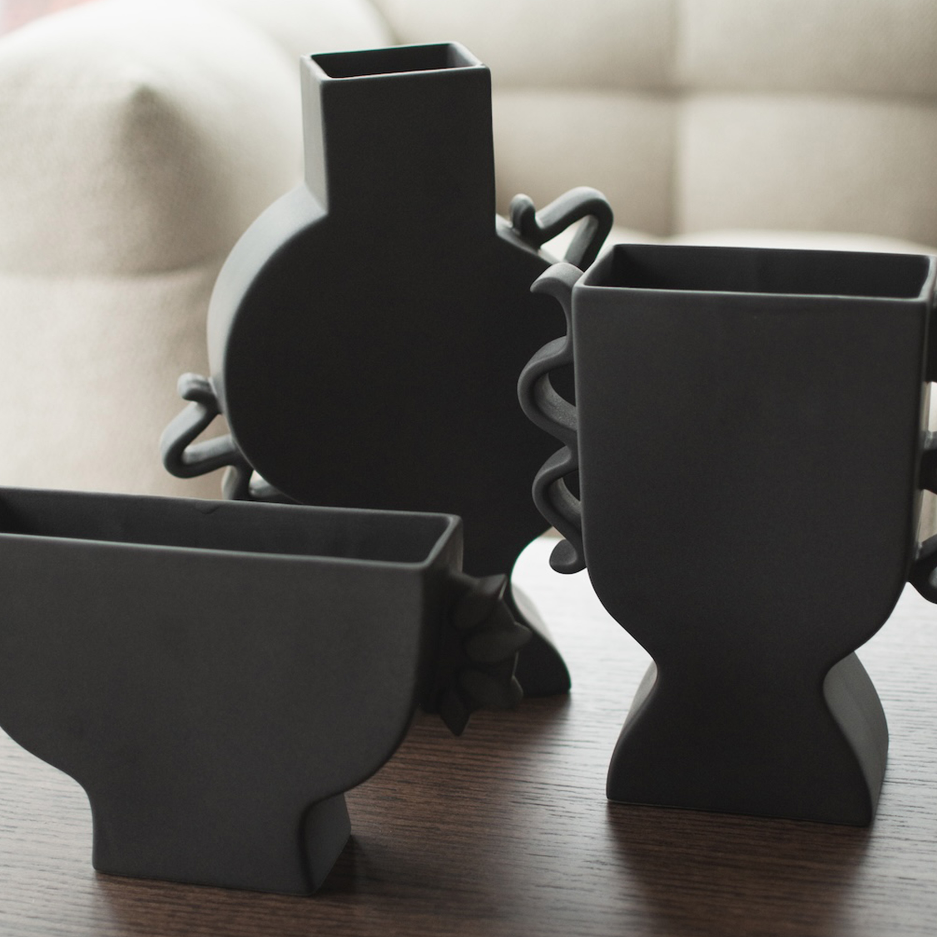 DBKD Flat Vase Black 33 cm