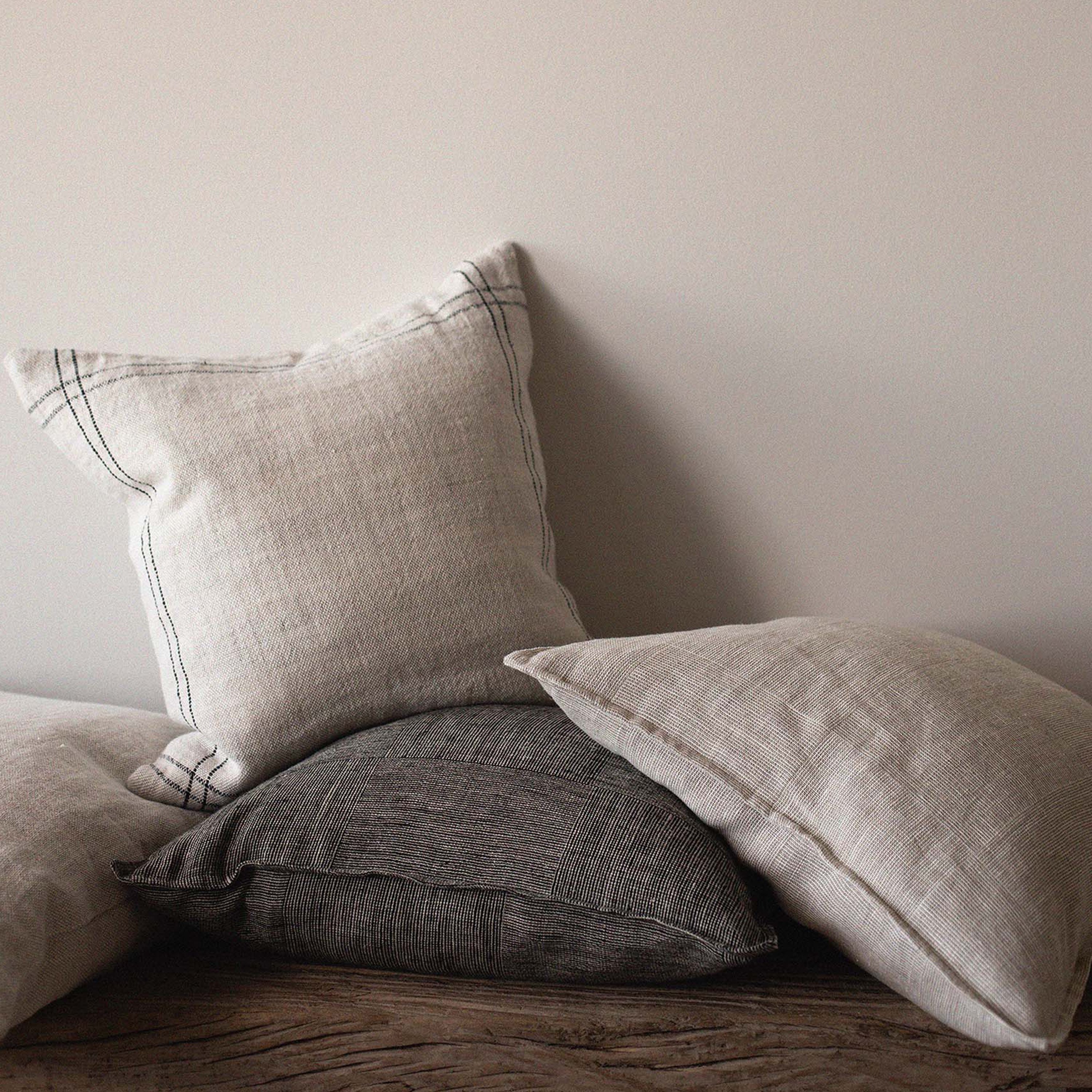 Tell me more Theo Putetrekk Beige 50x50