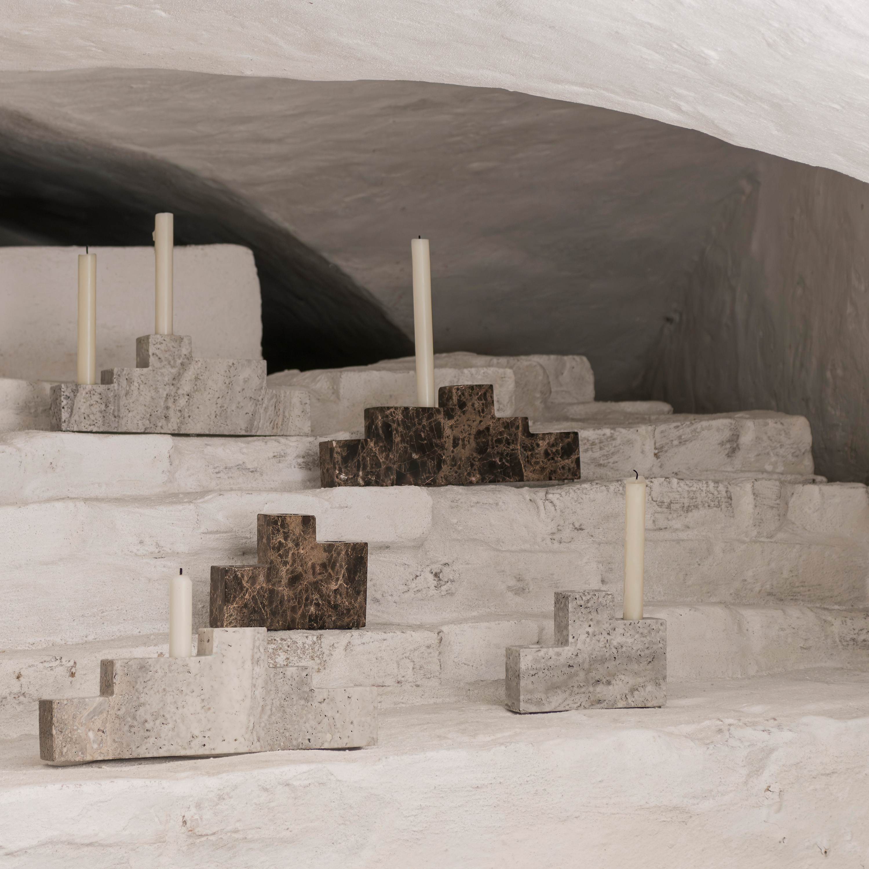 Mette Ditmer Step Trio Kerzenhalter Travertin Kreide